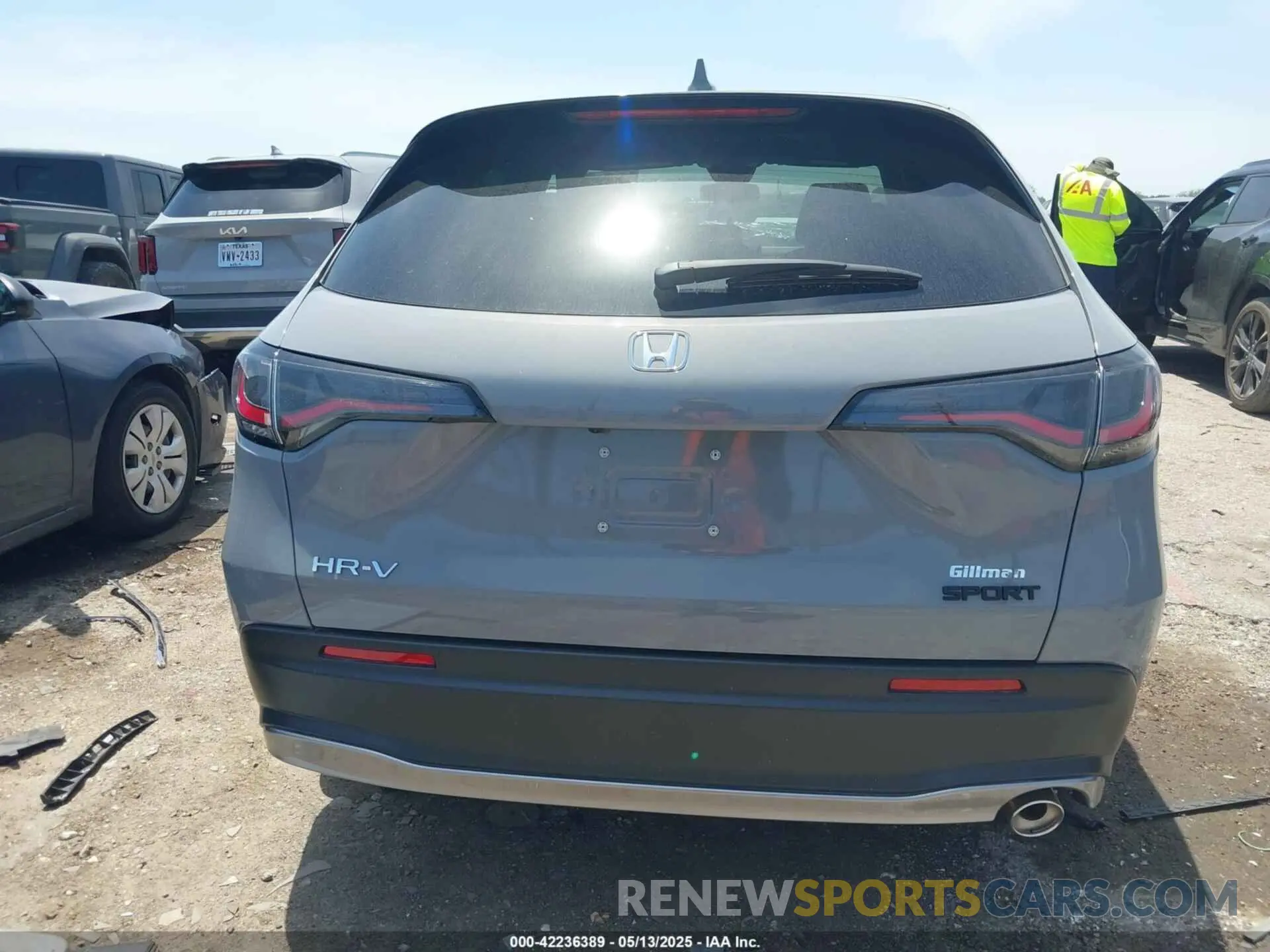 15 Фотография поврежденного автомобиля 3CZRZ1H5XSM703988 HONDA HR-V 2025