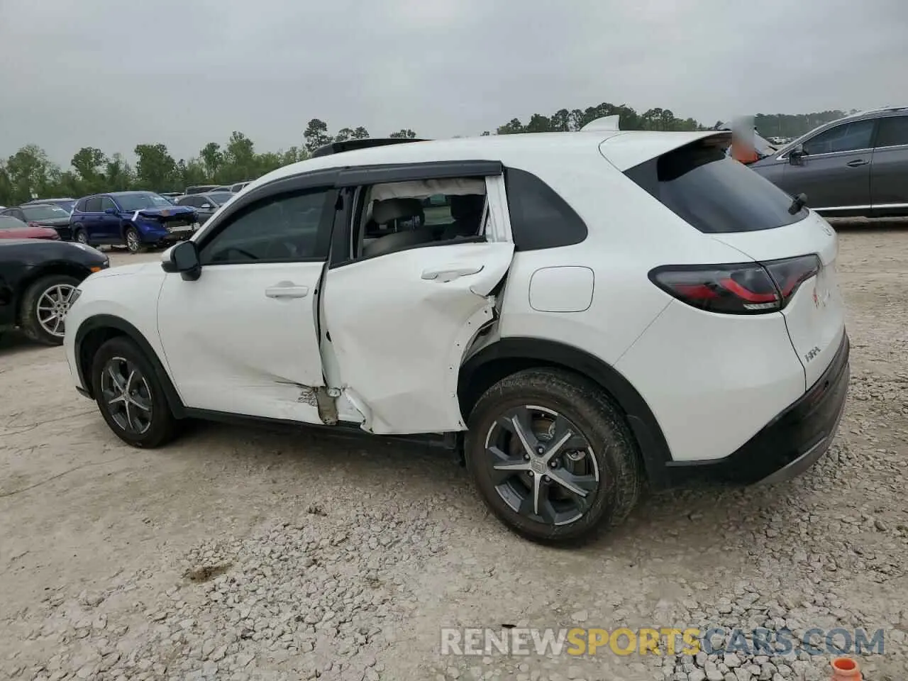 2 Photograph of a damaged car 3CZRZ1H70SM715374 HONDA HR-V 2025