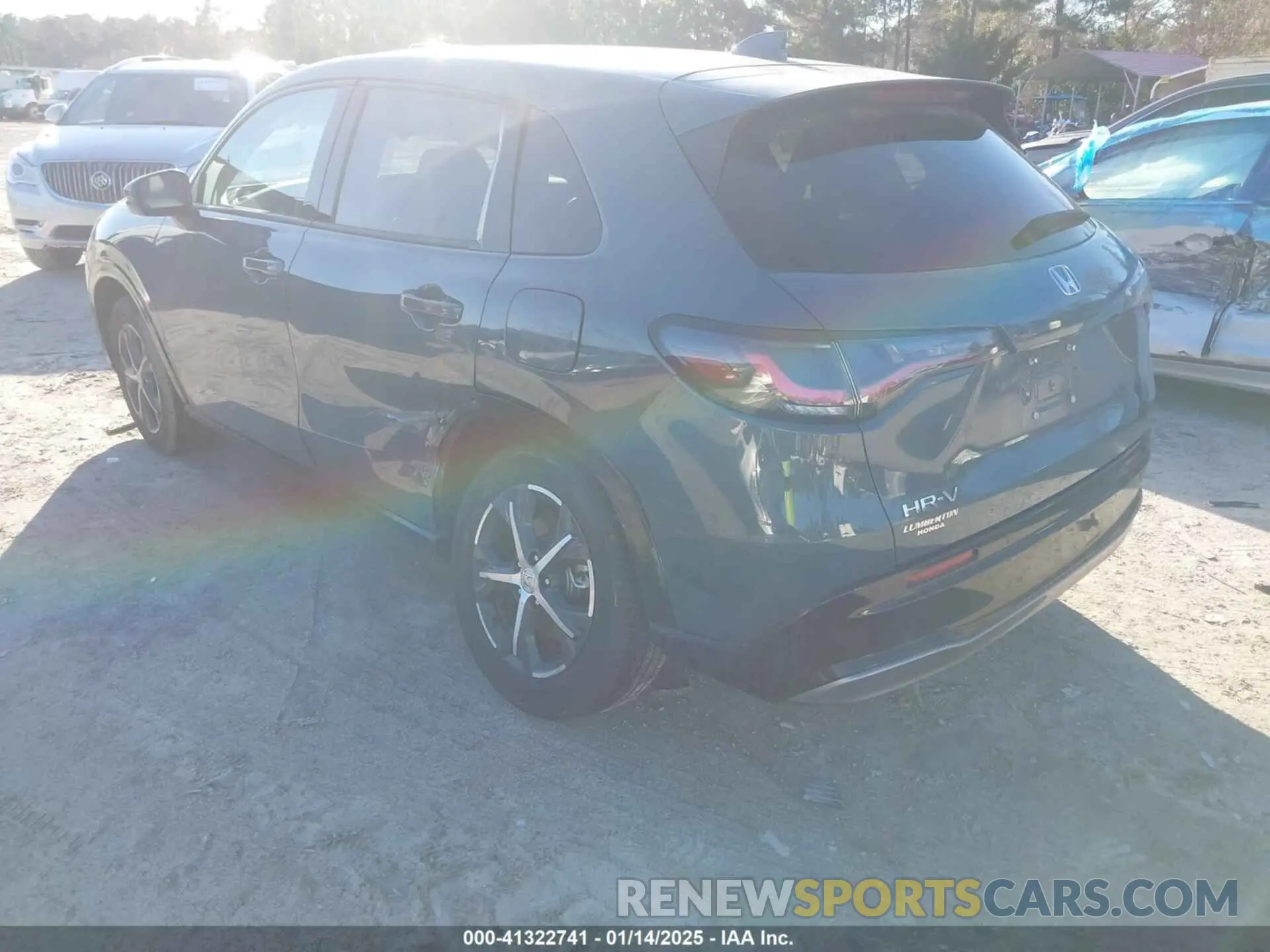 3 Фотография поврежденного автомобиля 3CZRZ1H71SM716677 HONDA HR-V 2025