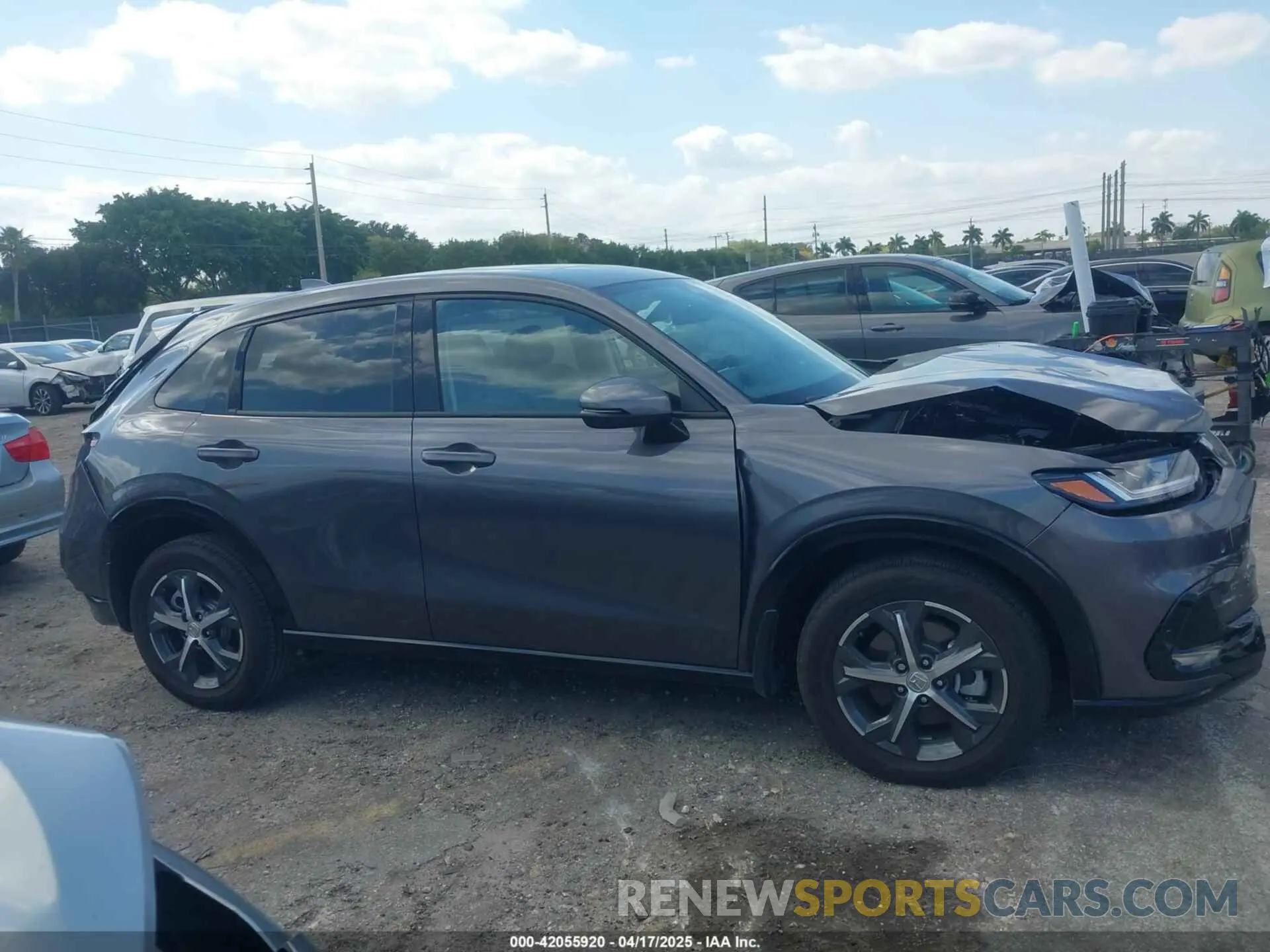 14 Фотография поврежденного автомобиля 3CZRZ1H72SM733956 HONDA HR-V 2025
