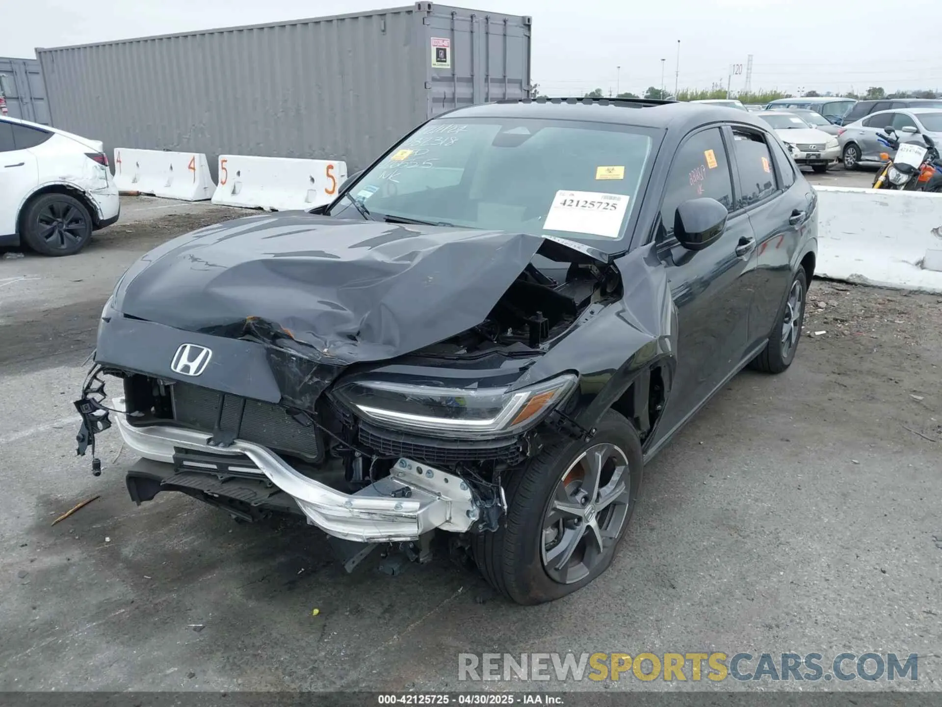 6 Photograph of a damaged car 3CZRZ1H74SM714258 HONDA HR-V 2025