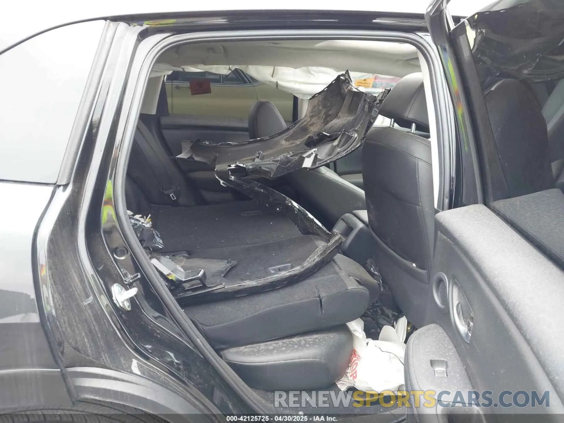 8 Photograph of a damaged car 3CZRZ1H74SM714258 HONDA HR-V 2025