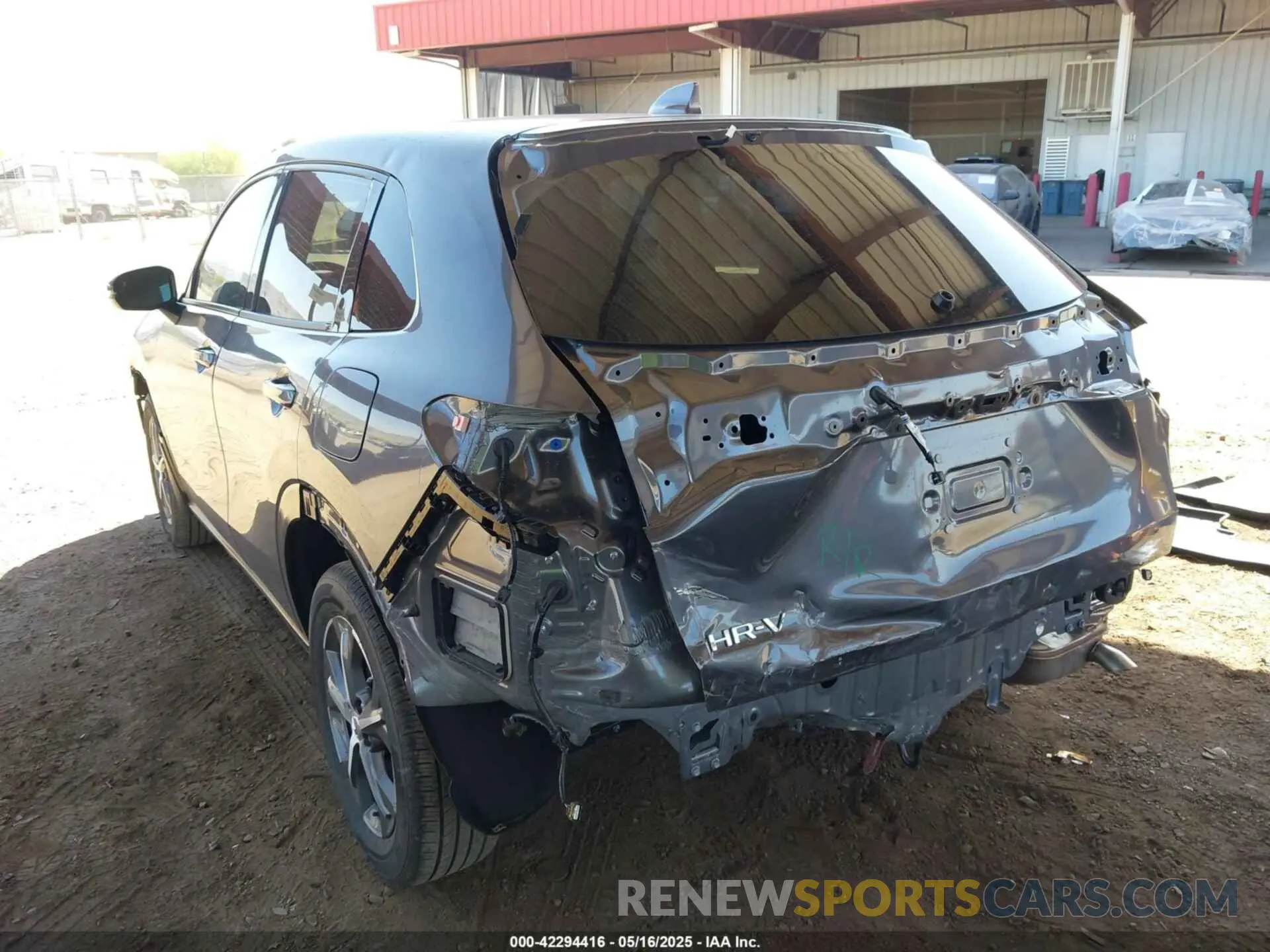 3 Фотография поврежденного автомобиля 3CZRZ1H77SM720443 HONDA HR-V 2025