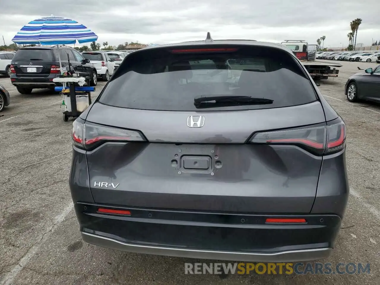 6 Photograph of a damaged car 3CZRZ1H77SM724539 HONDA HR-V 2025