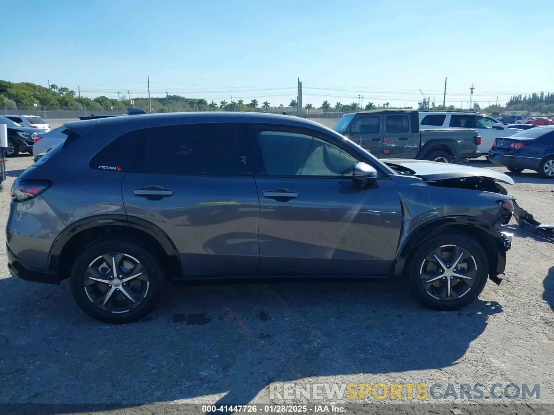 14 Фотография поврежденного автомобиля 3CZRZ1H78SM731502 HONDA HR-V 2025