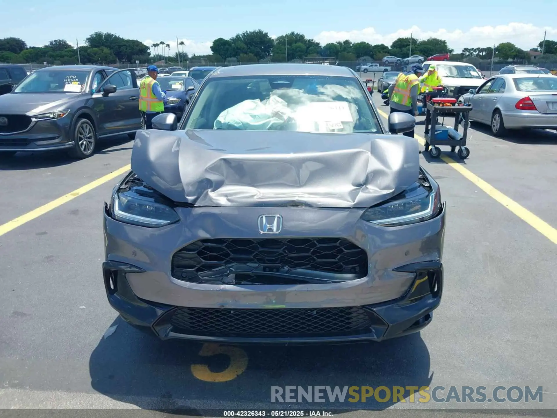 12 Photograph of a damaged car 3CZRZ1H79SM742508 HONDA HR-V 2025