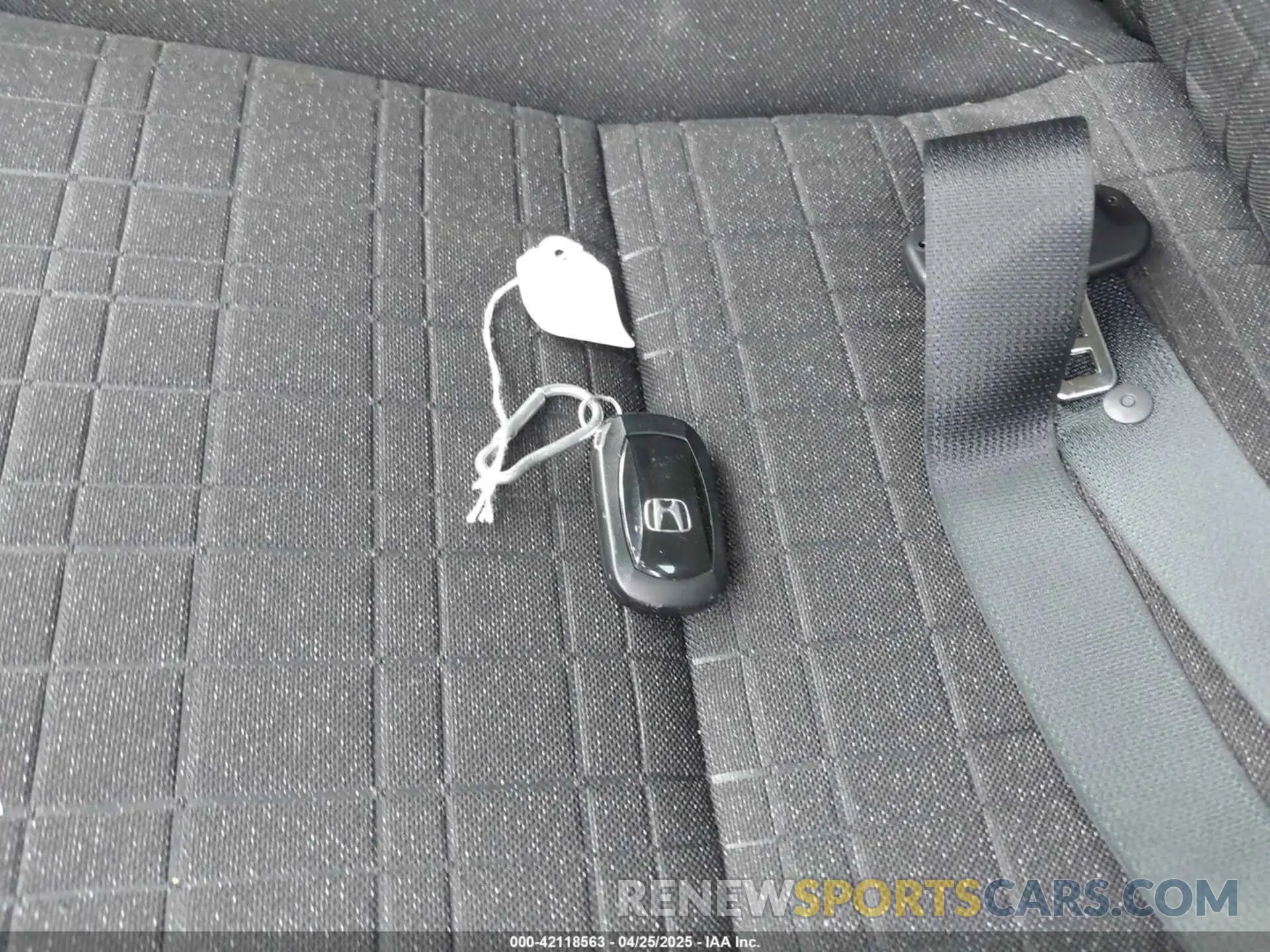 11 Фотография поврежденного автомобиля 3CZRZ2H30SM703633 HONDA HR-V 2025