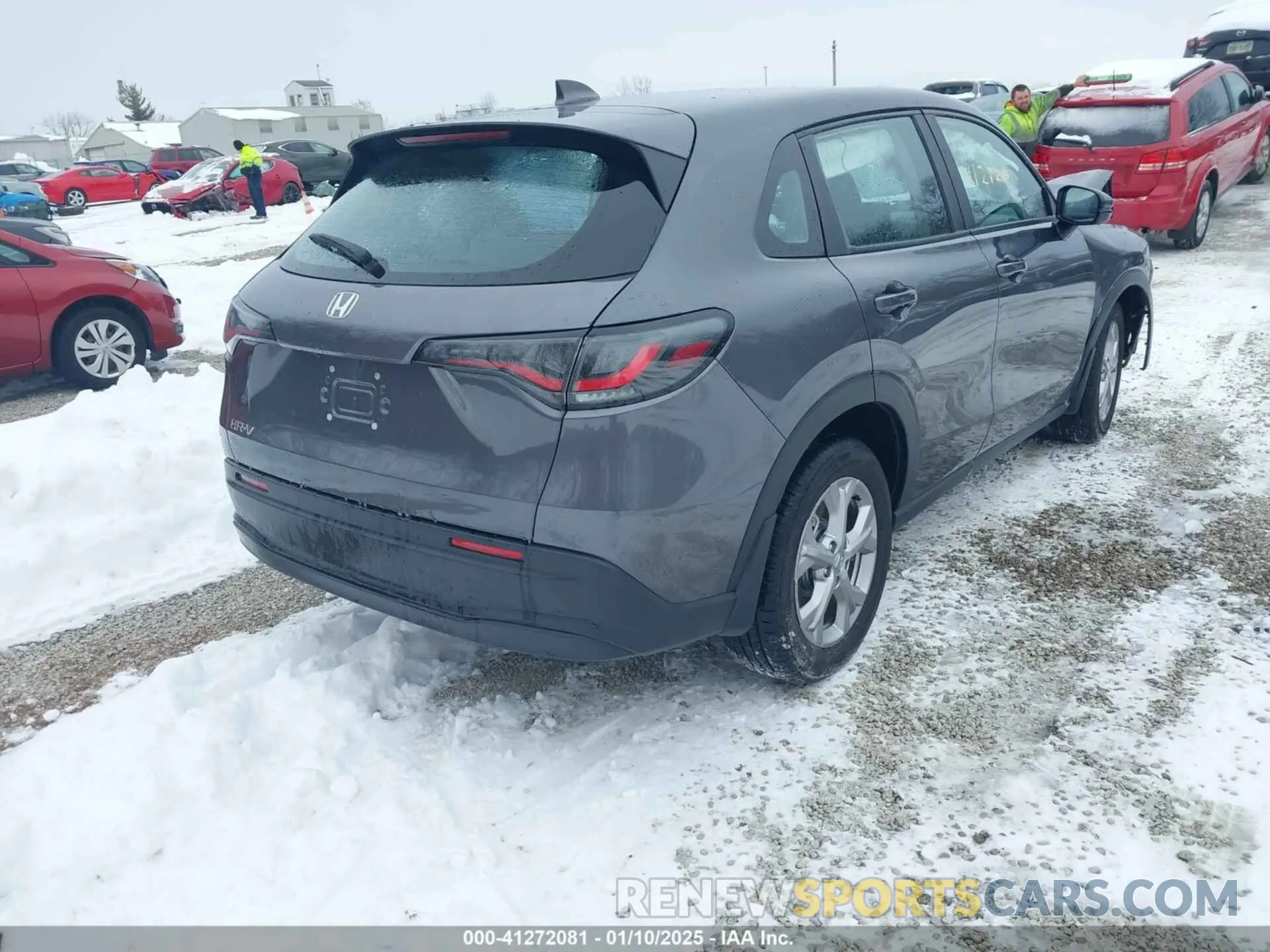 4 Photograph of a damaged car 3CZRZ2H31SM725768 HONDA HR-V 2025