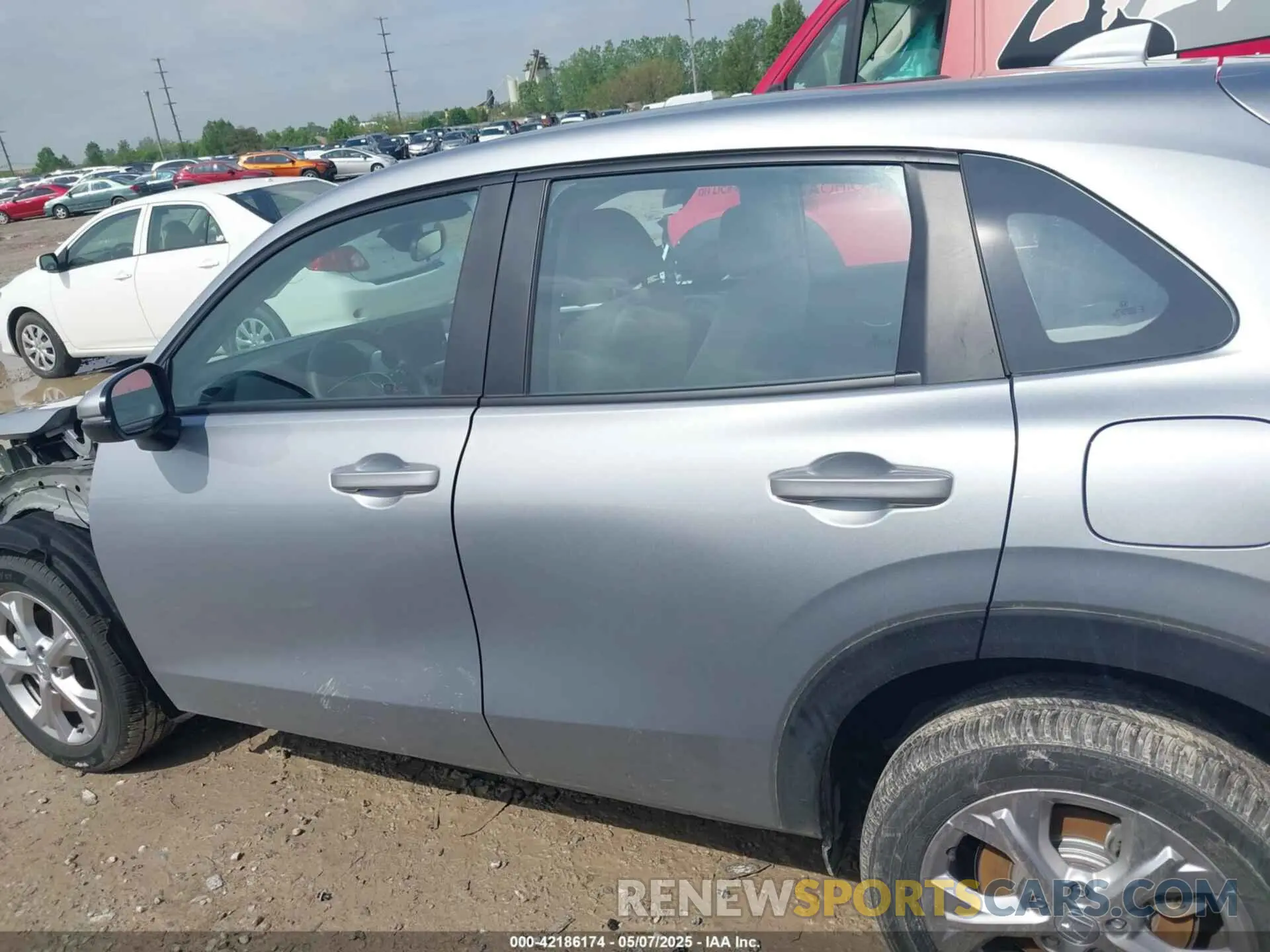 15 Photograph of a damaged car 3CZRZ2H32SM734057 HONDA HR-V 2025