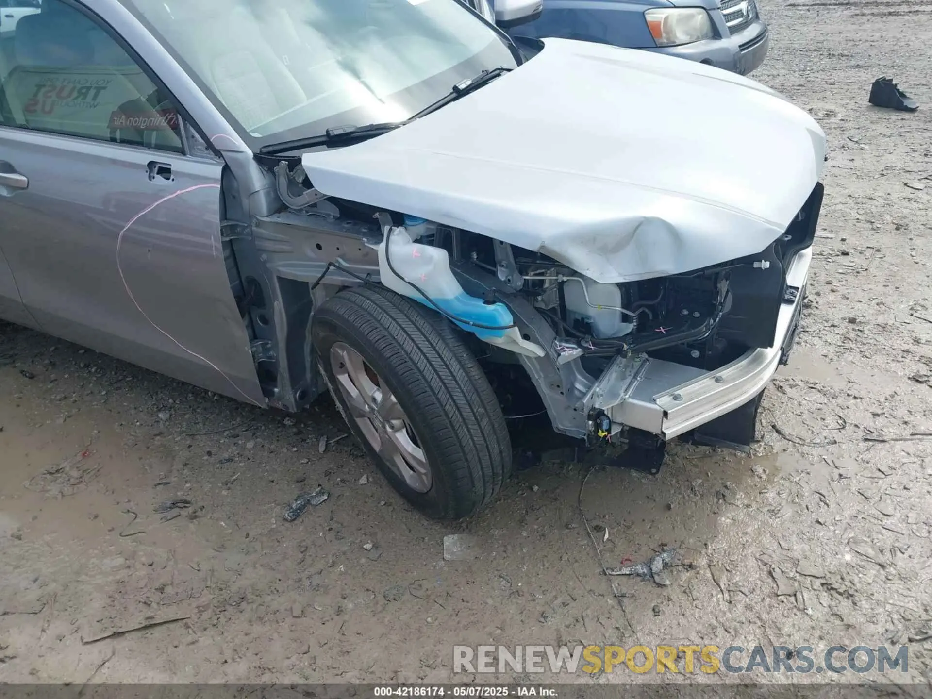 6 Photograph of a damaged car 3CZRZ2H32SM734057 HONDA HR-V 2025