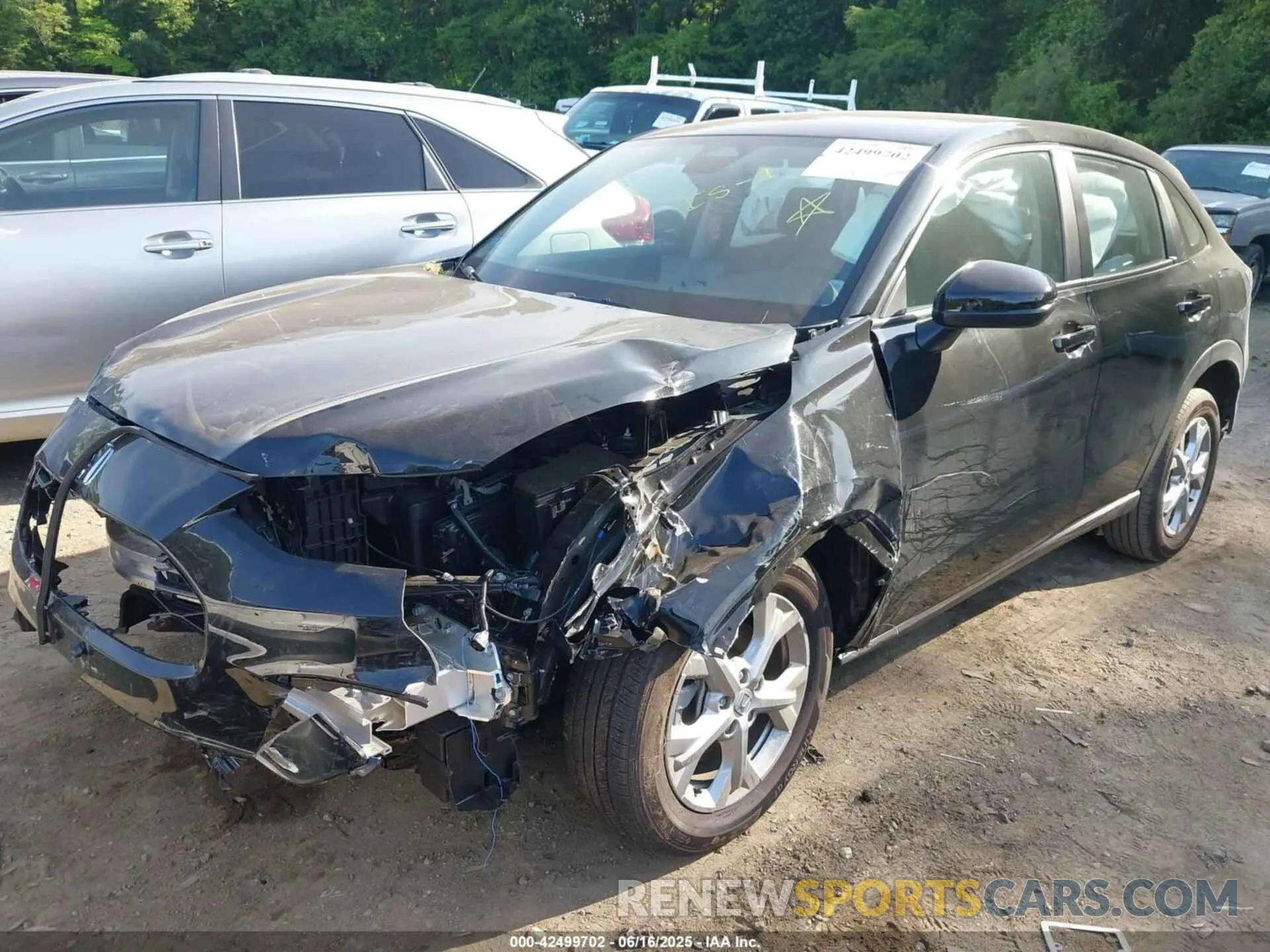 2 Photograph of a damaged car 3CZRZ2H32SM762988 HONDA HR-V 2025