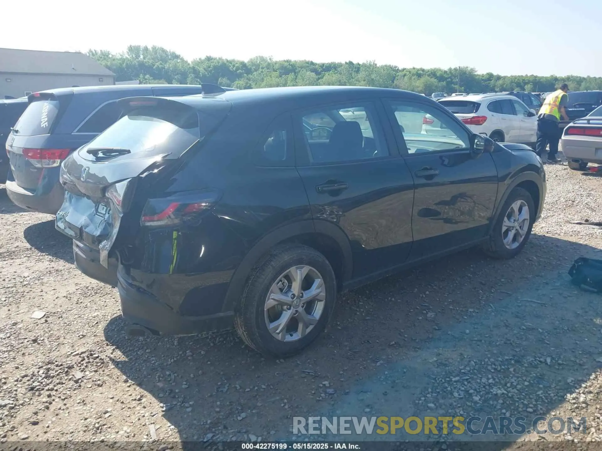 4 Photograph of a damaged car 3CZRZ2H35SM777727 HONDA HR-V 2025