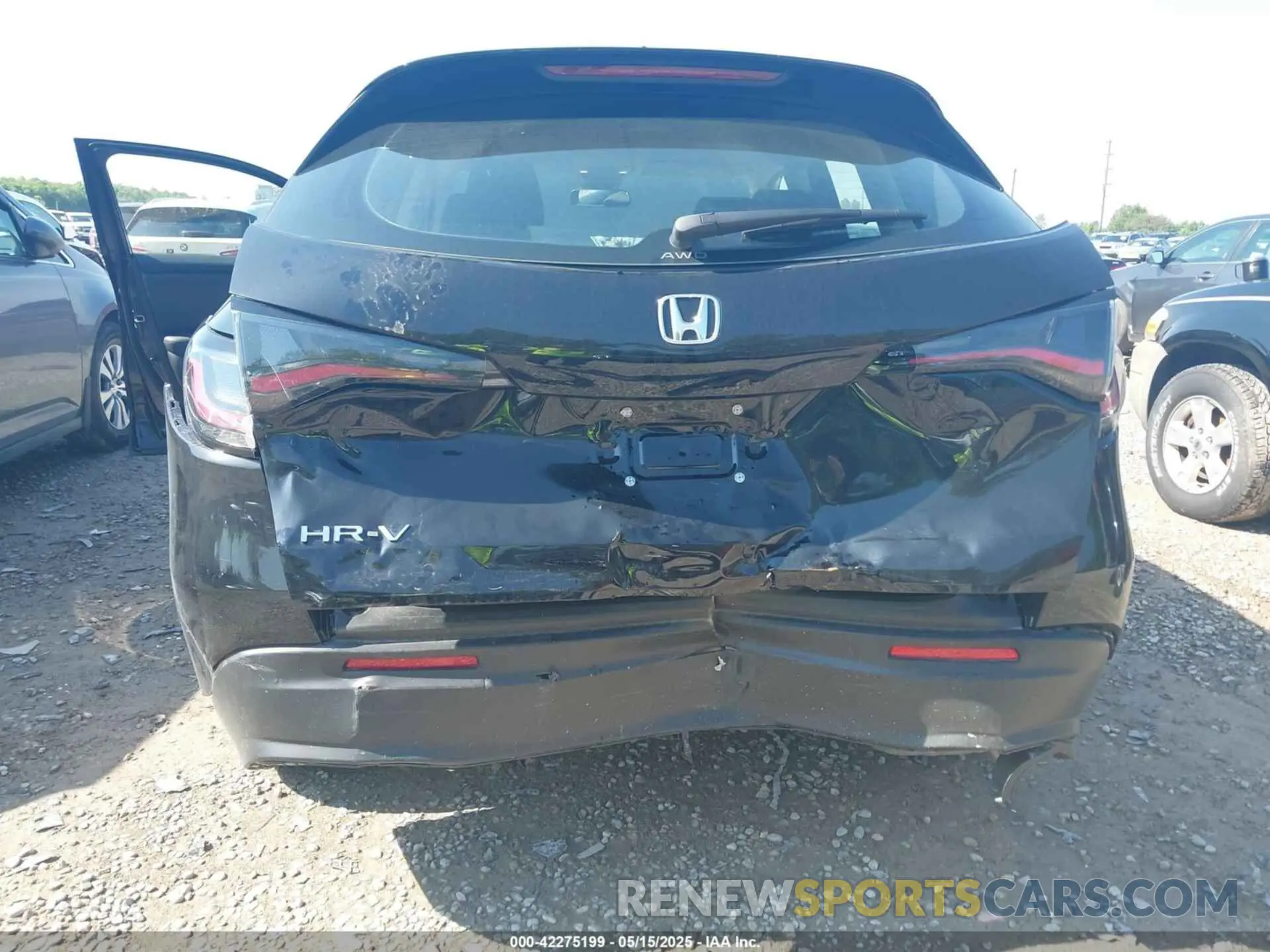 6 Photograph of a damaged car 3CZRZ2H35SM777727 HONDA HR-V 2025