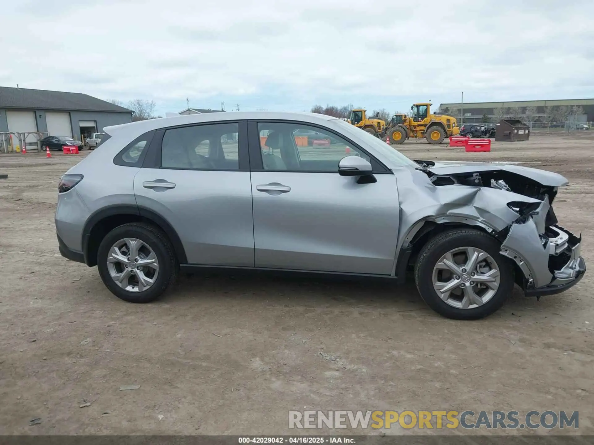 13 Фотография поврежденного автомобиля 3CZRZ2H36SM732358 HONDA HR-V 2025