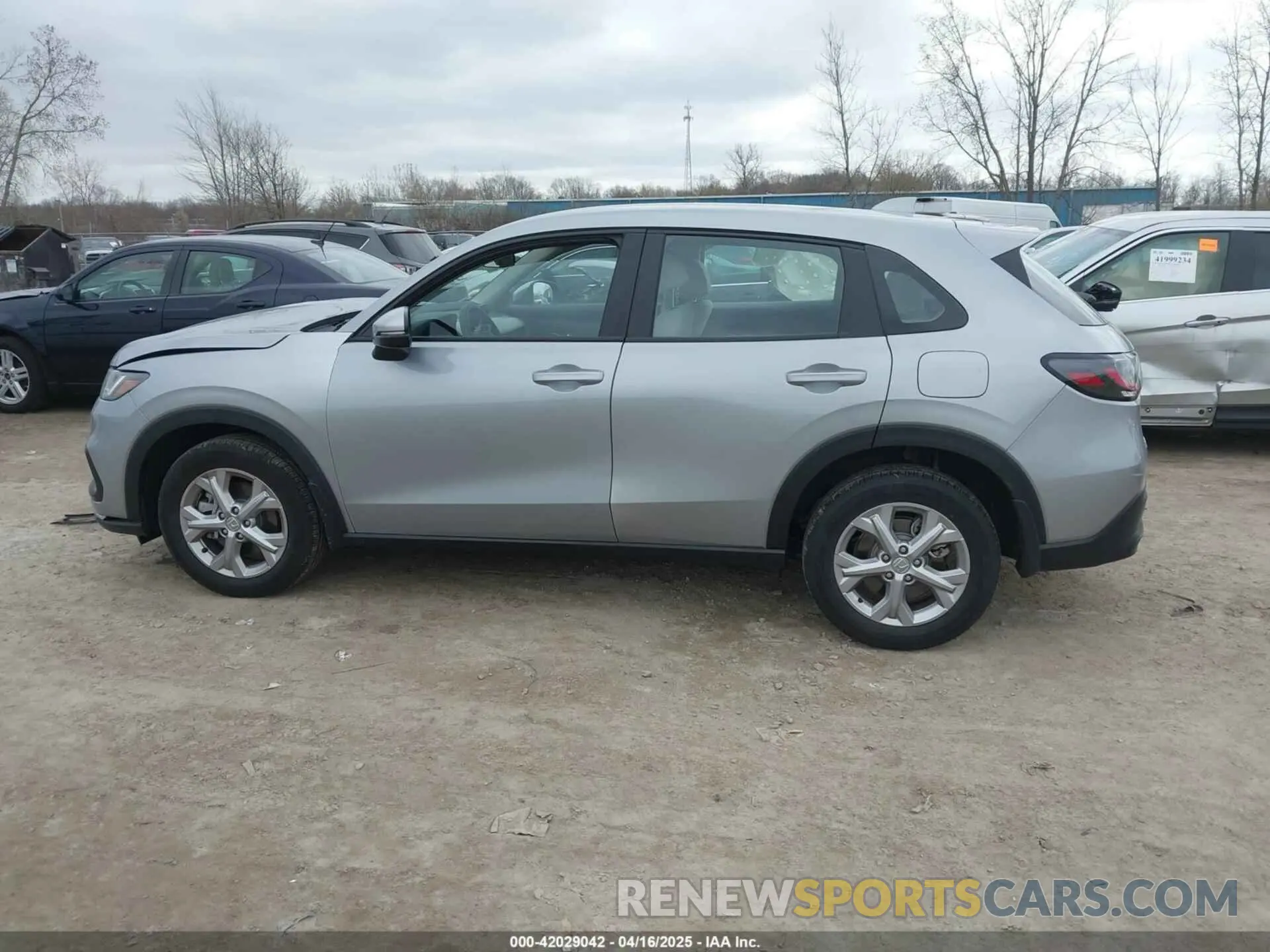 14 Фотография поврежденного автомобиля 3CZRZ2H36SM732358 HONDA HR-V 2025
