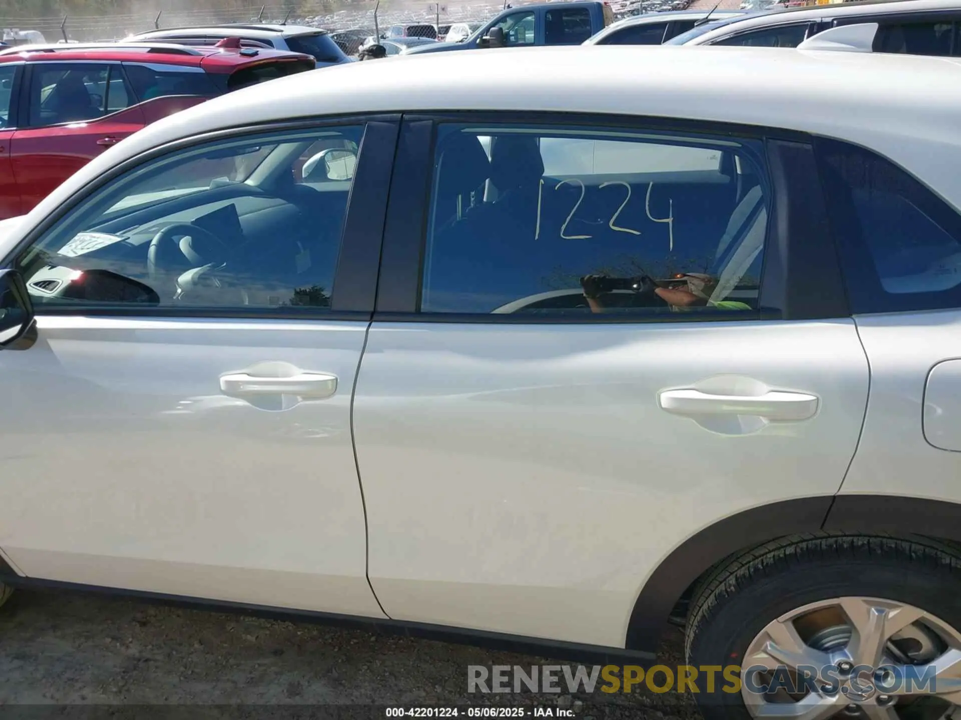 14 Photograph of a damaged car 3CZRZ2H36SM761326 HONDA HR-V 2025