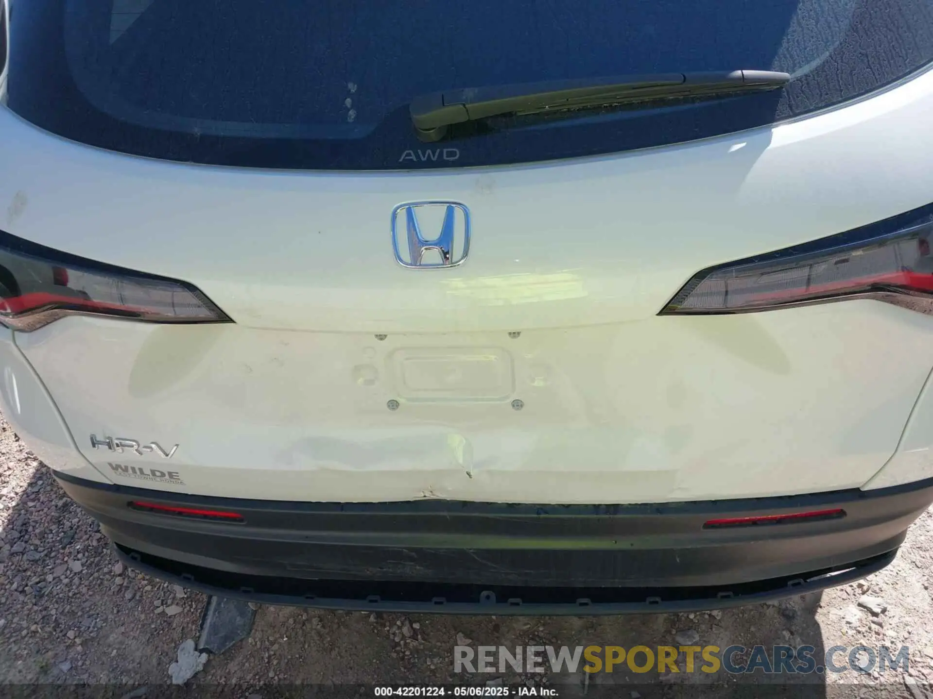 19 Photograph of a damaged car 3CZRZ2H36SM761326 HONDA HR-V 2025