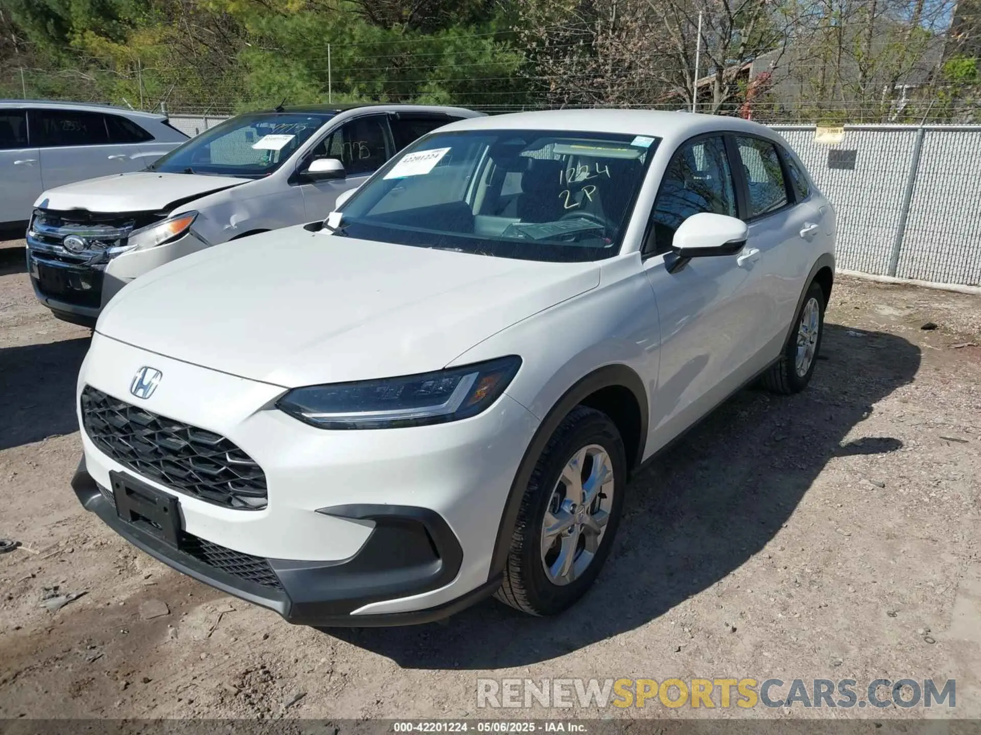 2 Photograph of a damaged car 3CZRZ2H36SM761326 HONDA HR-V 2025