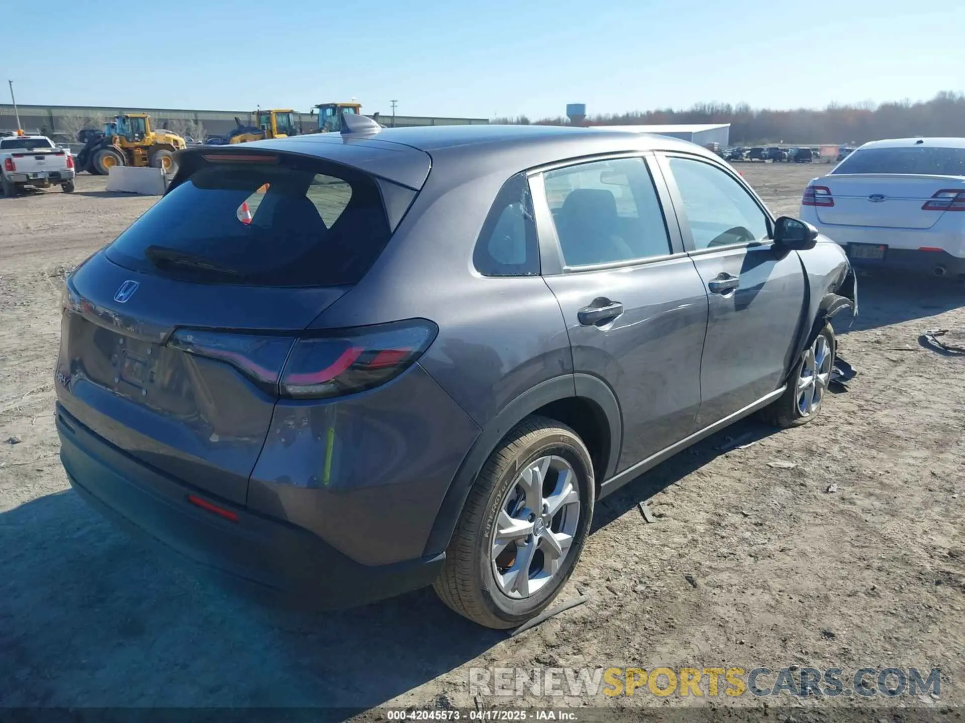 4 Фотография поврежденного автомобиля 3CZRZ2H36SM774271 HONDA HR-V 2025