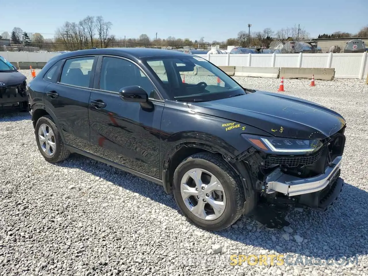 4 Photograph of a damaged car 3CZRZ2H39SM717434 HONDA HR-V 2025