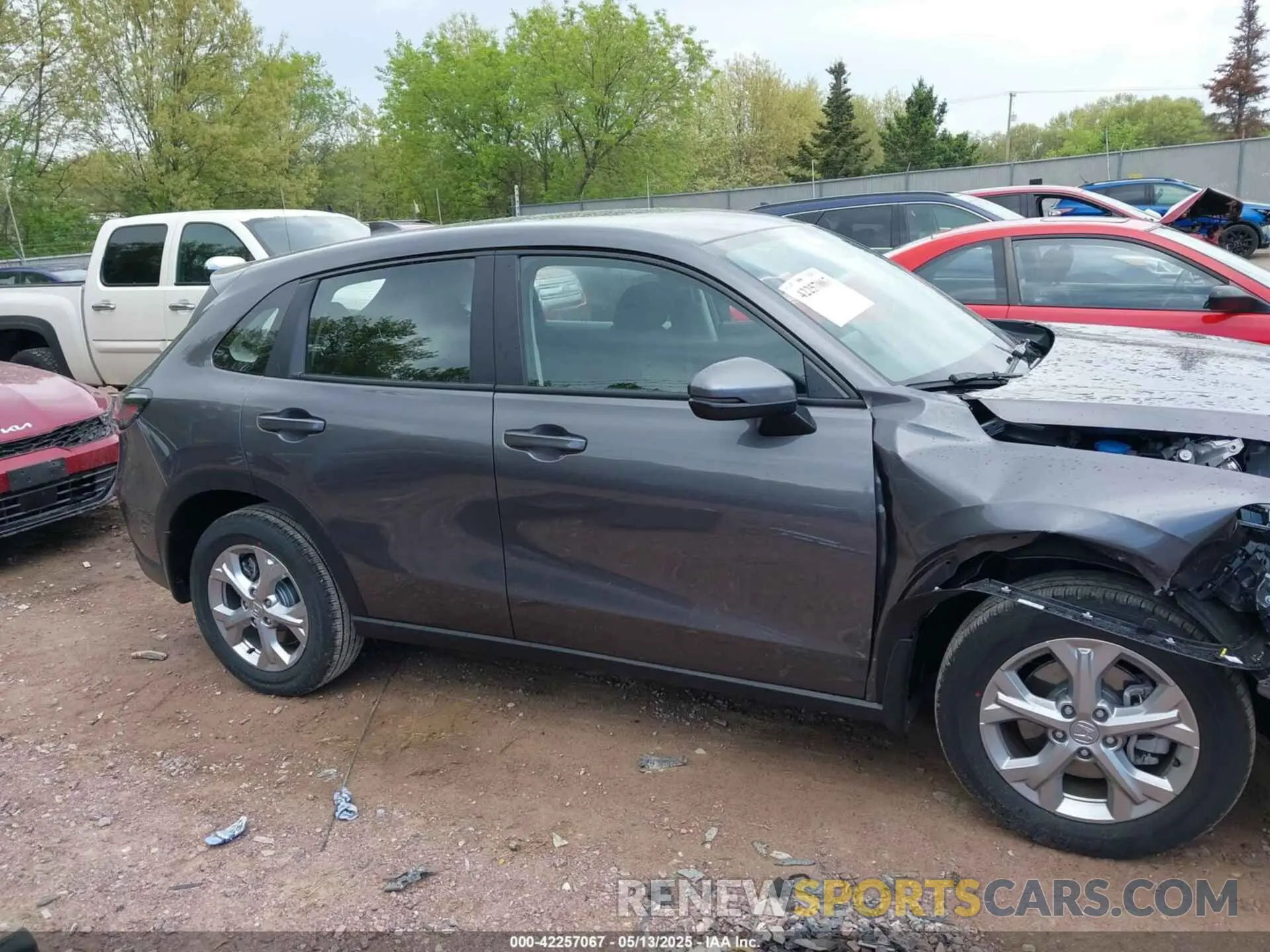 13 Фотография поврежденного автомобиля 3CZRZ2H39SM773258 HONDA HR-V 2025