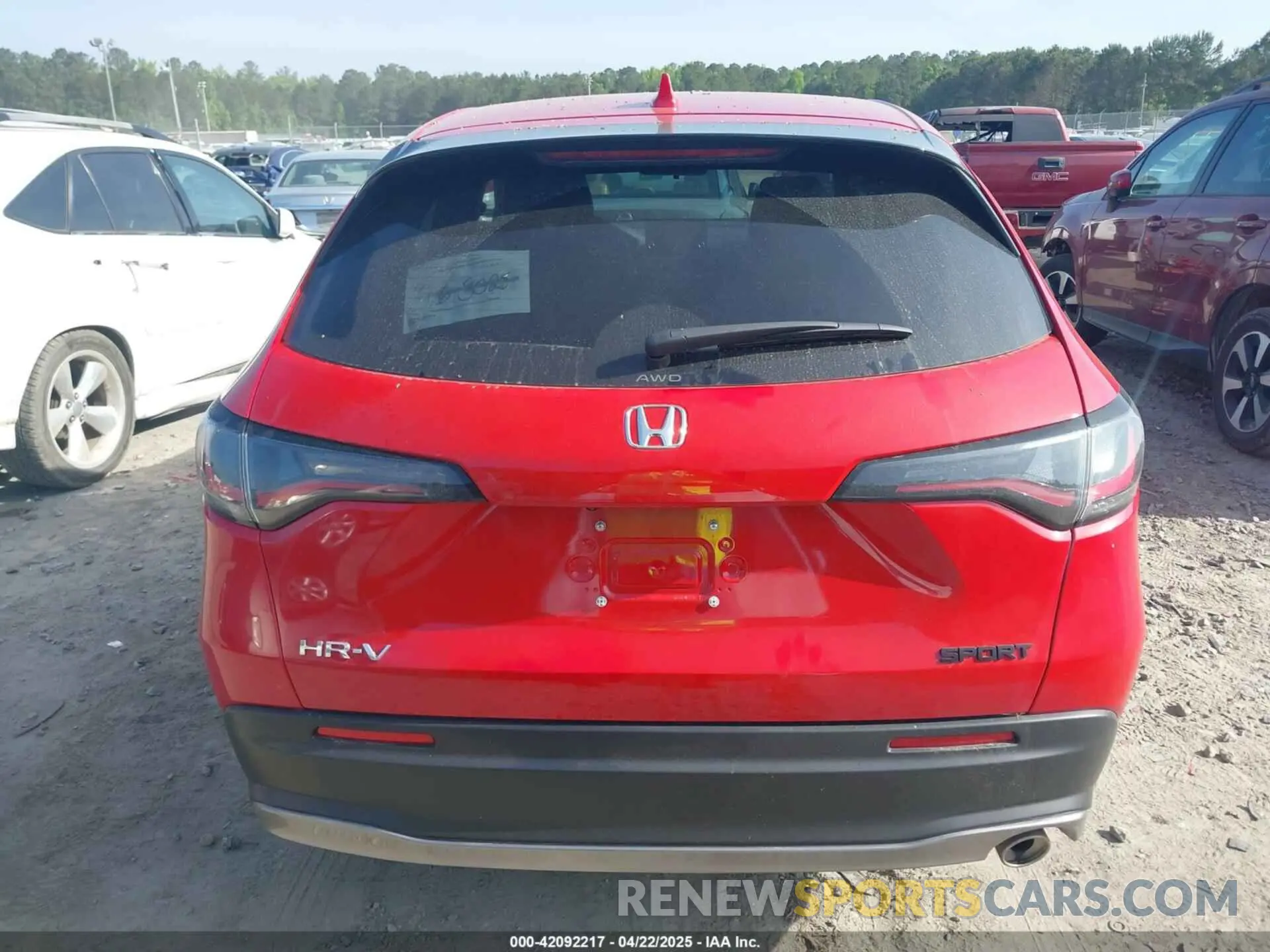16 Photograph of a damaged car 3CZRZ2H51SM763406 HONDA HR-V 2025