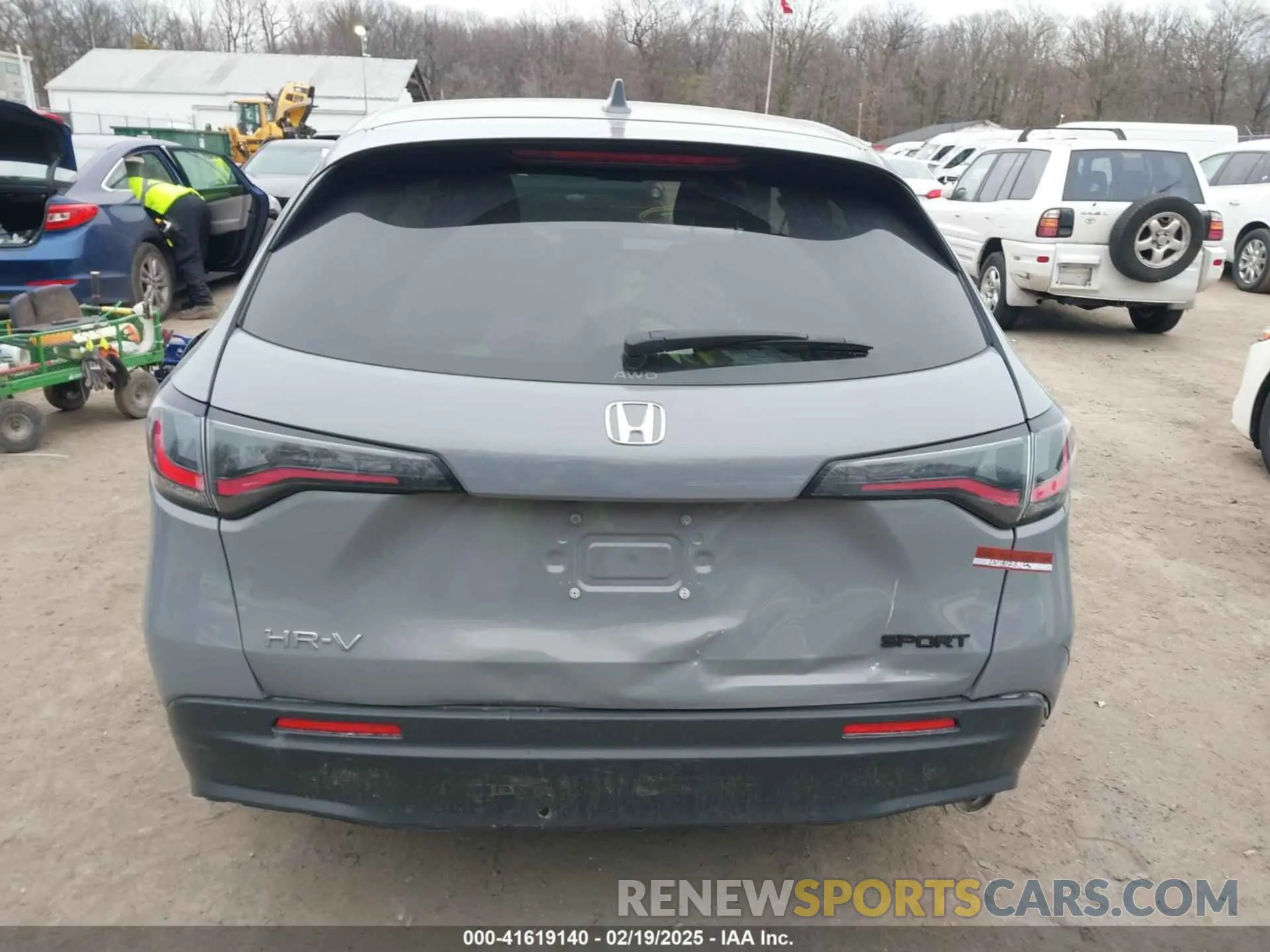 15 Photograph of a damaged car 3CZRZ2H54SM740072 HONDA HR-V 2025