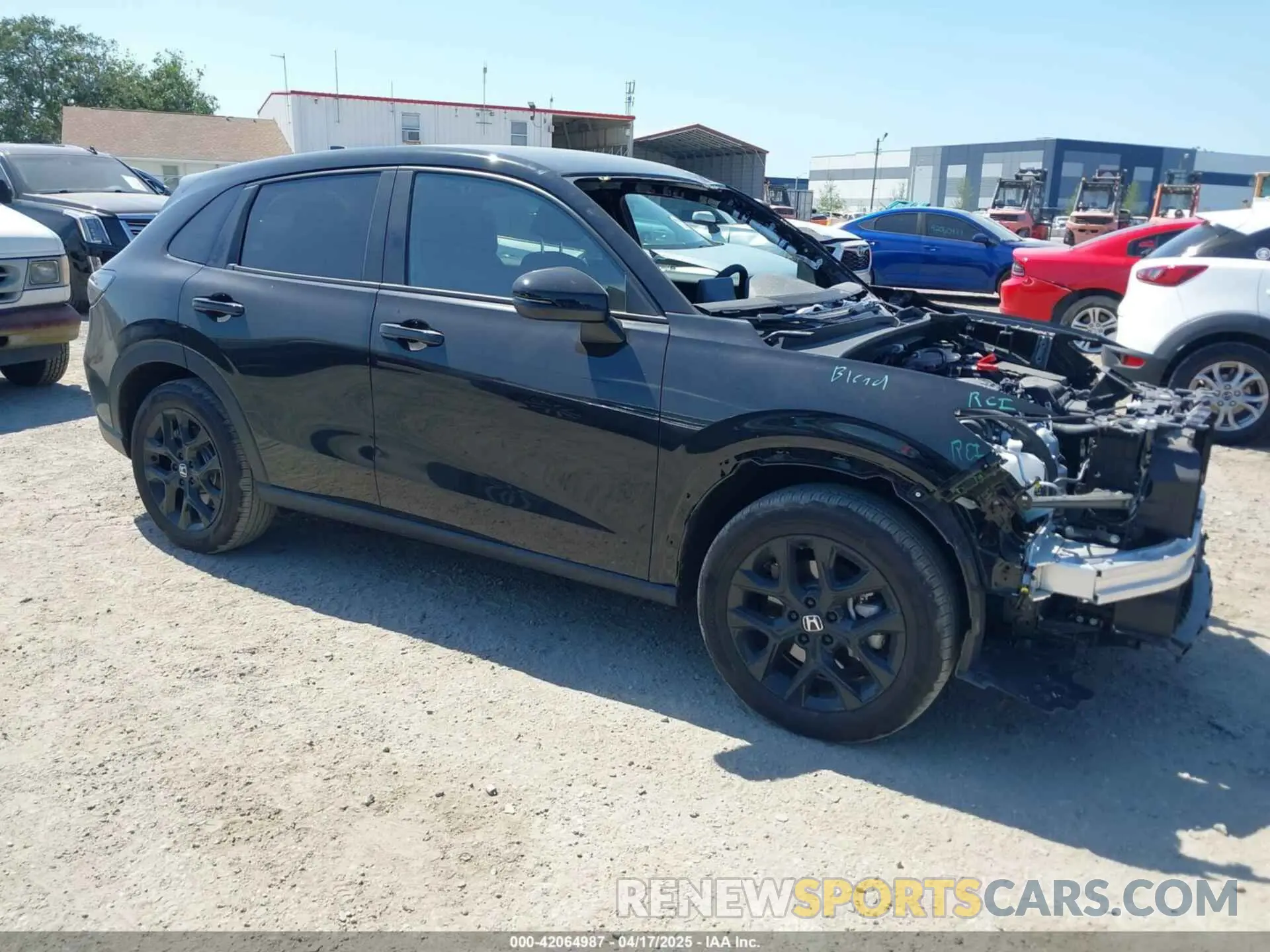1 Photograph of a damaged car 3CZRZ2H55SM768642 HONDA HR-V 2025