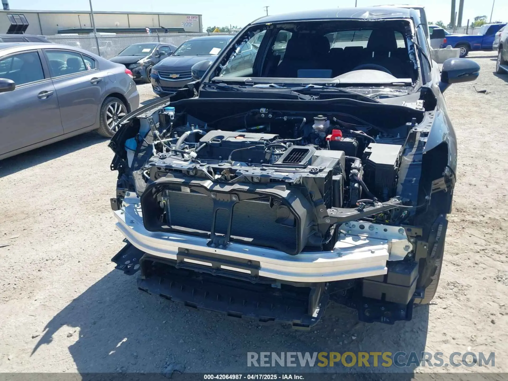 6 Photograph of a damaged car 3CZRZ2H55SM768642 HONDA HR-V 2025