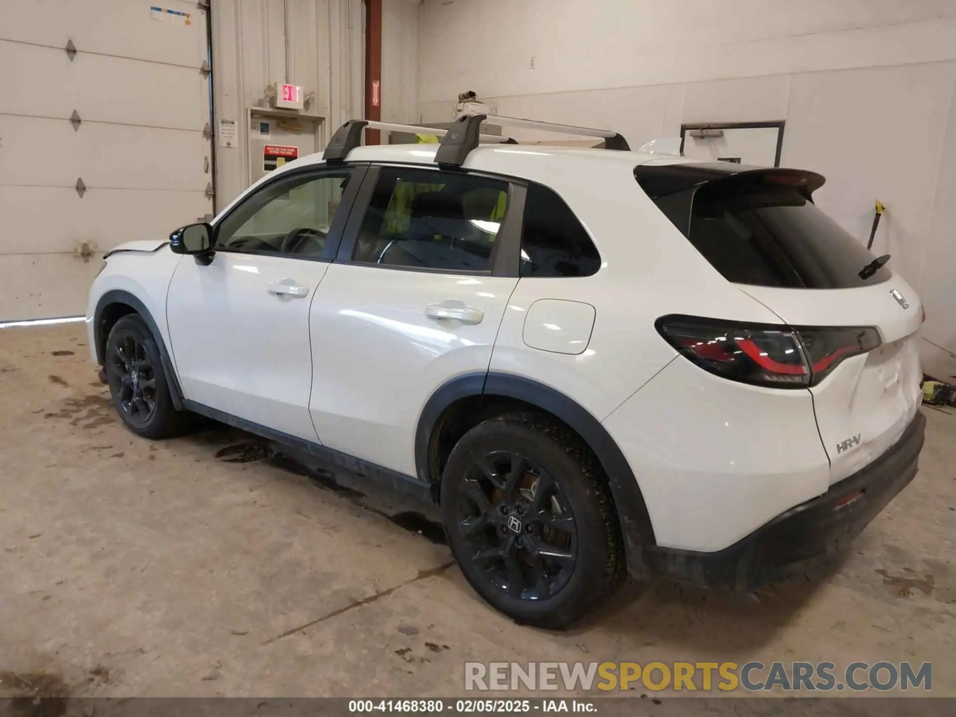 3 Photograph of a damaged car 3CZRZ2H56SM720101 HONDA HR-V 2025