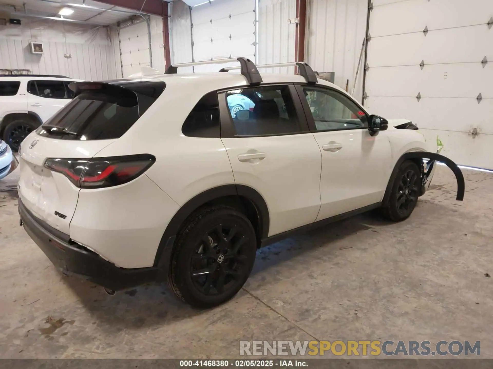 4 Photograph of a damaged car 3CZRZ2H56SM720101 HONDA HR-V 2025
