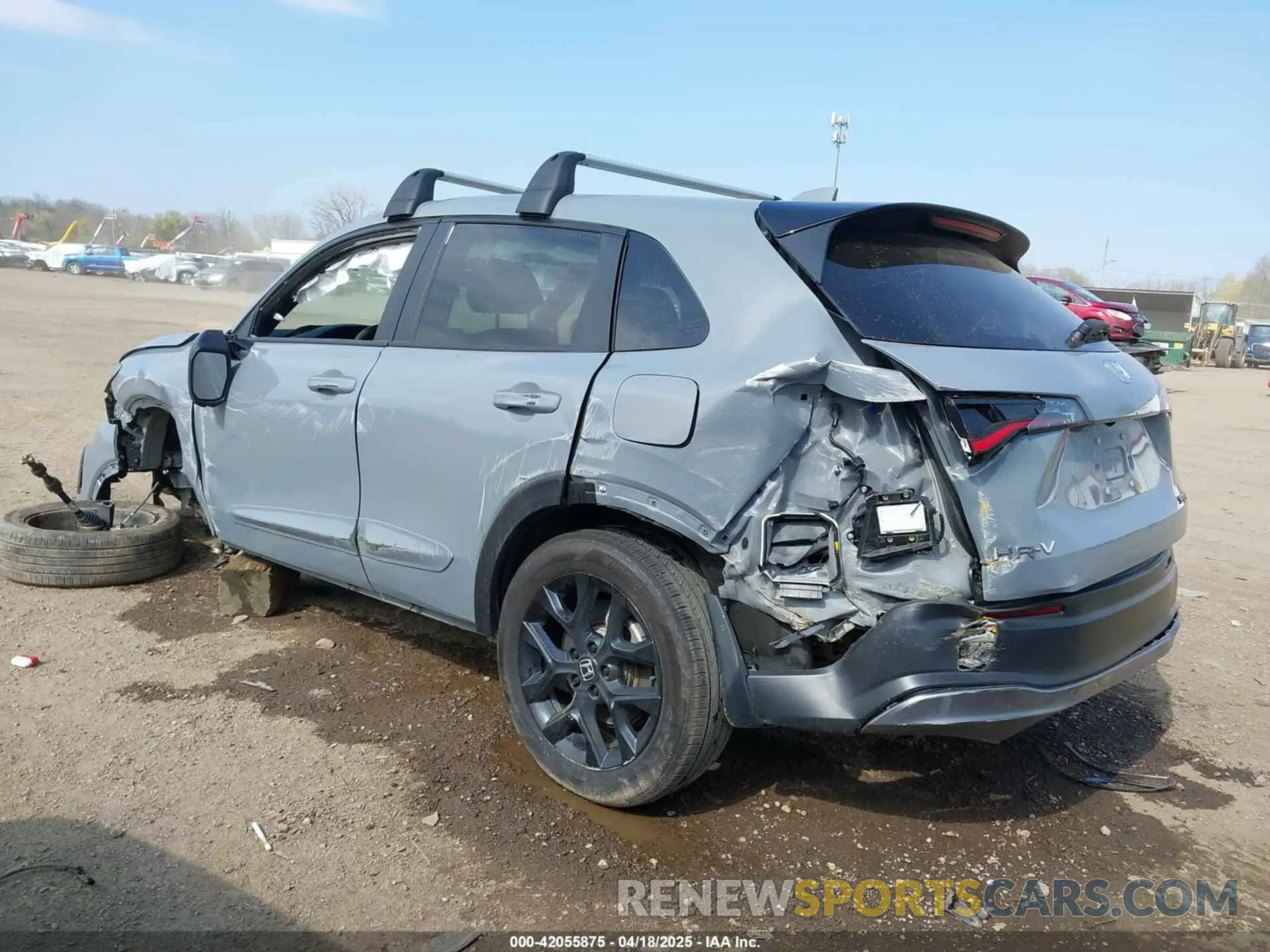 3 Фотография поврежденного автомобиля 3CZRZ2H57SM723170 HONDA HR-V 2025