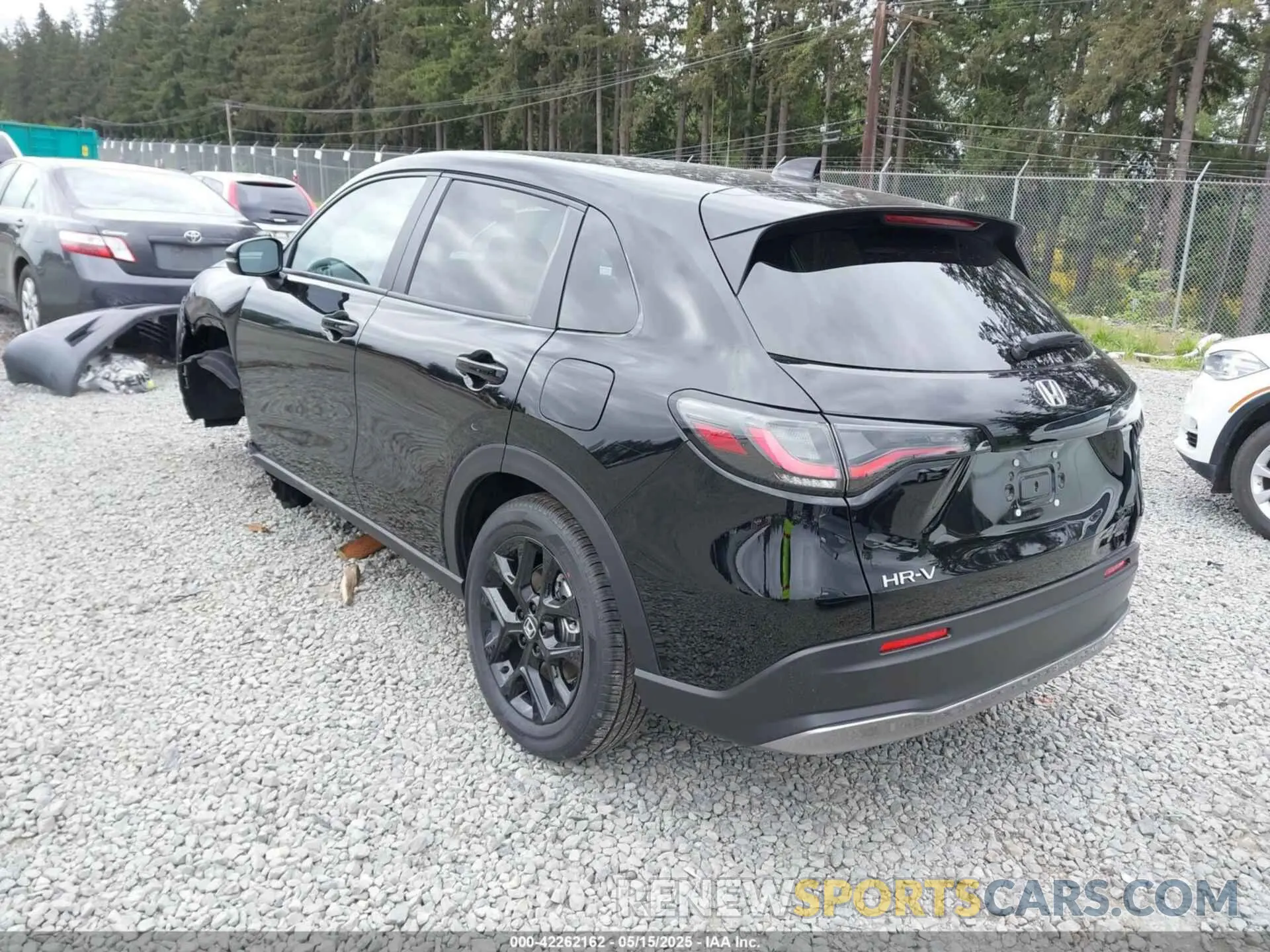 3 Photograph of a damaged car 3CZRZ2H57SM731544 HONDA HR-V 2025