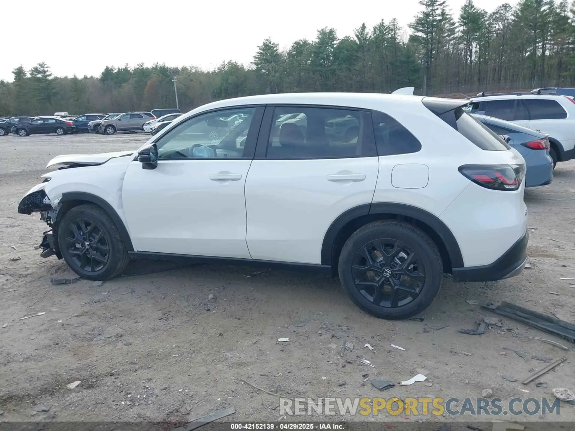 14 Photograph of a damaged car 3CZRZ2H58SM782079 HONDA HR-V 2025