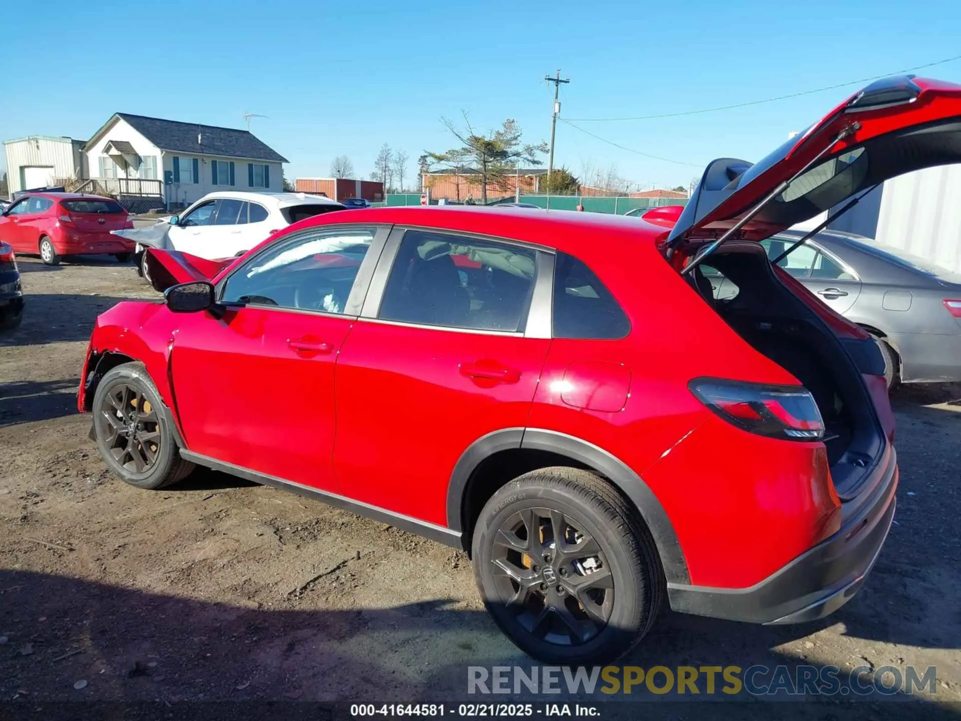 3 Photograph of a damaged car 3CZRZ2H59SM729228 HONDA HR-V 2025