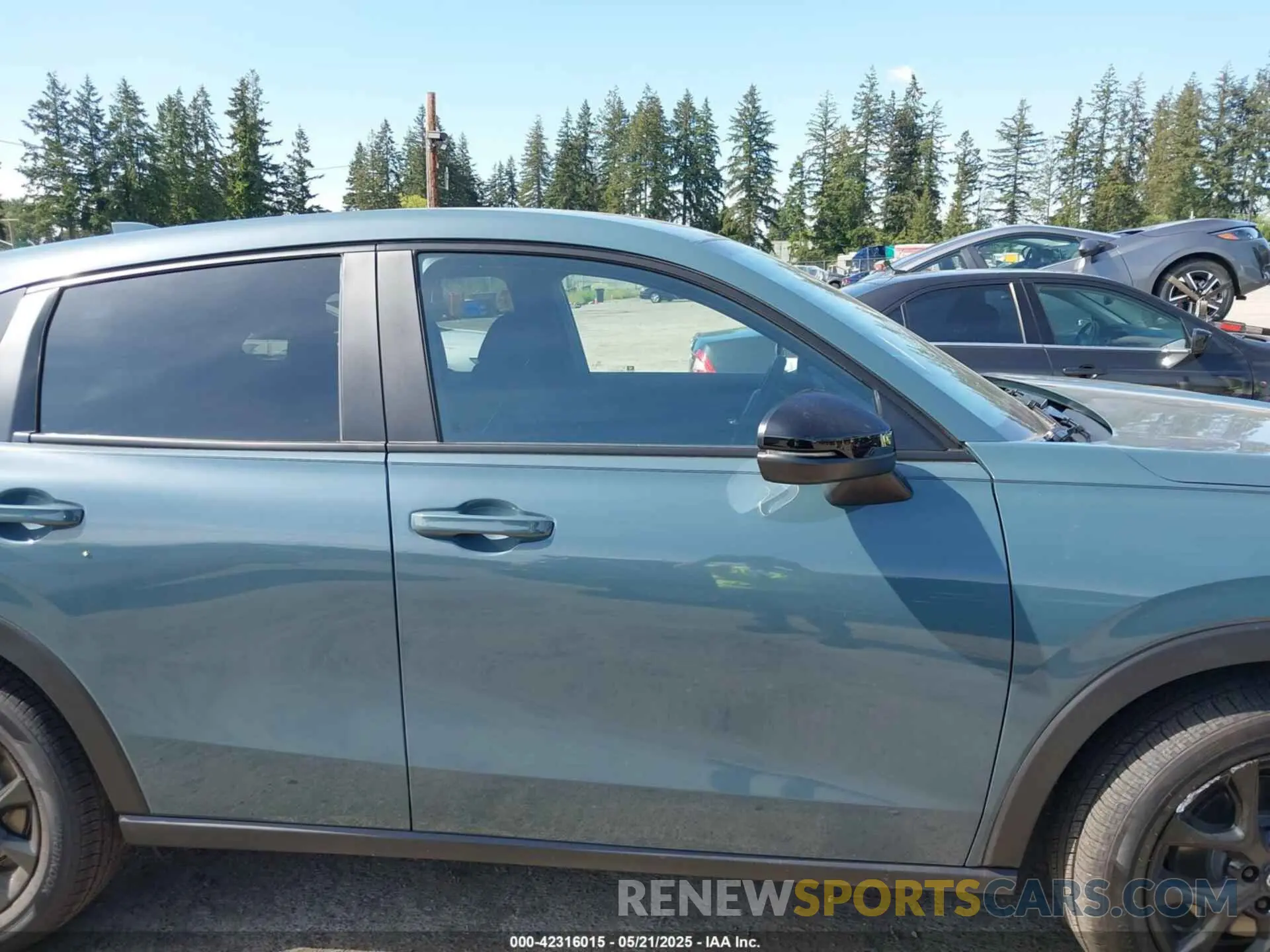 13 Фотография поврежденного автомобиля 3CZRZ2H5XSM742232 HONDA HR-V 2025