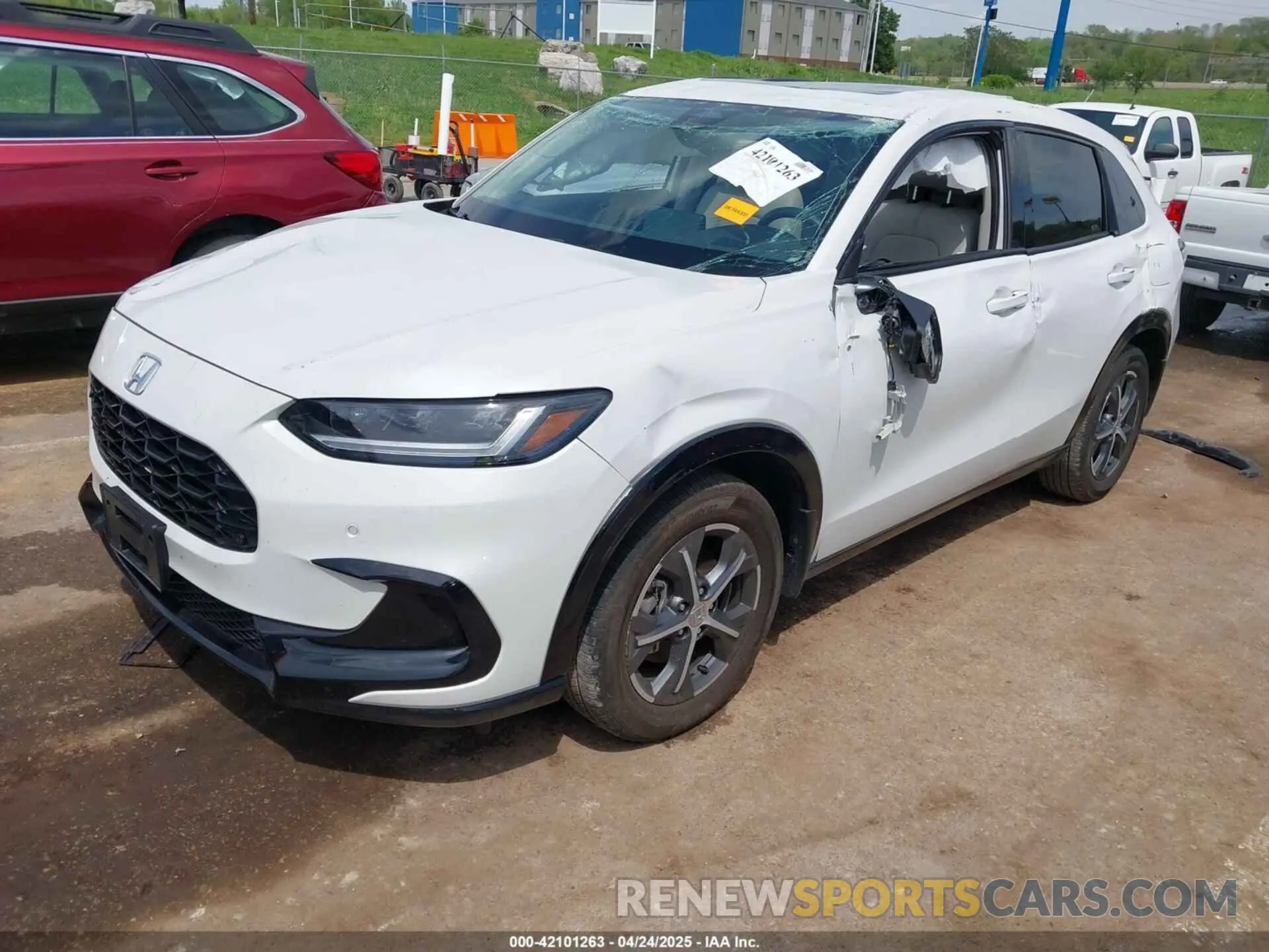 2 Photograph of a damaged car 3CZRZ2H71SM701456 HONDA HR-V 2025