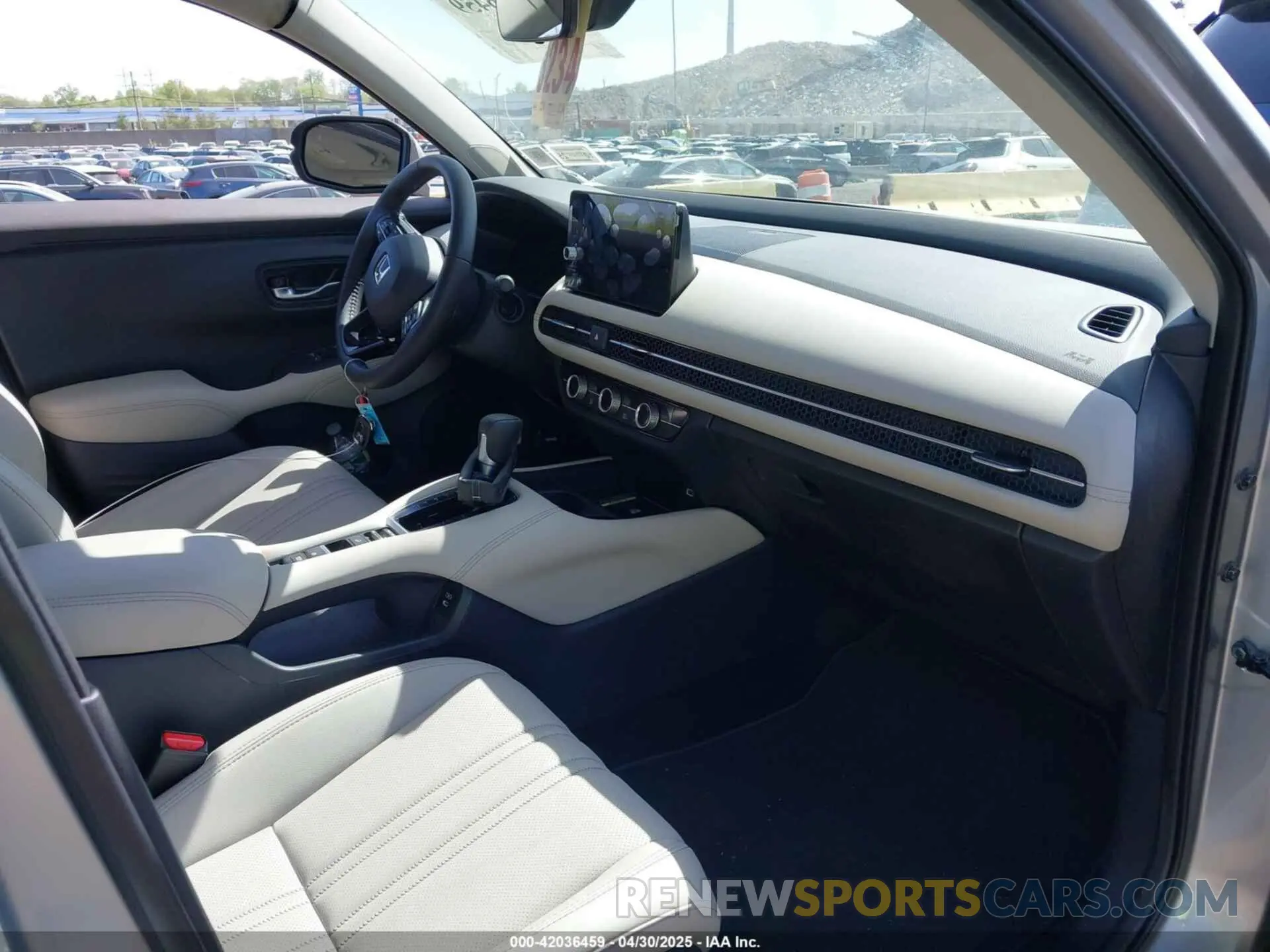 5 Photograph of a damaged car 3CZRZ2H74SM762431 HONDA HR-V 2025