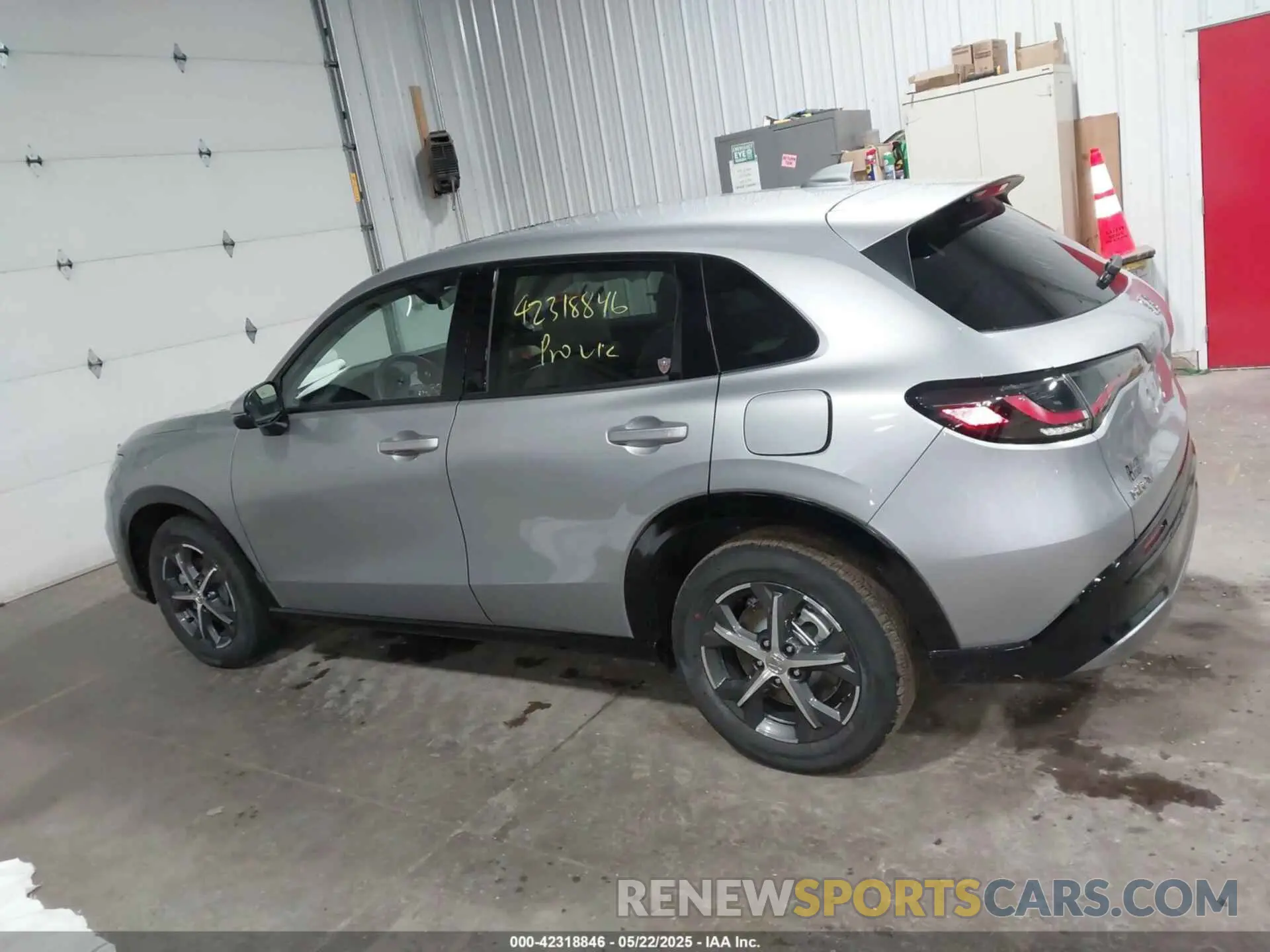 14 Photograph of a damaged car 3CZRZ2H75SM775916 HONDA HR-V 2025