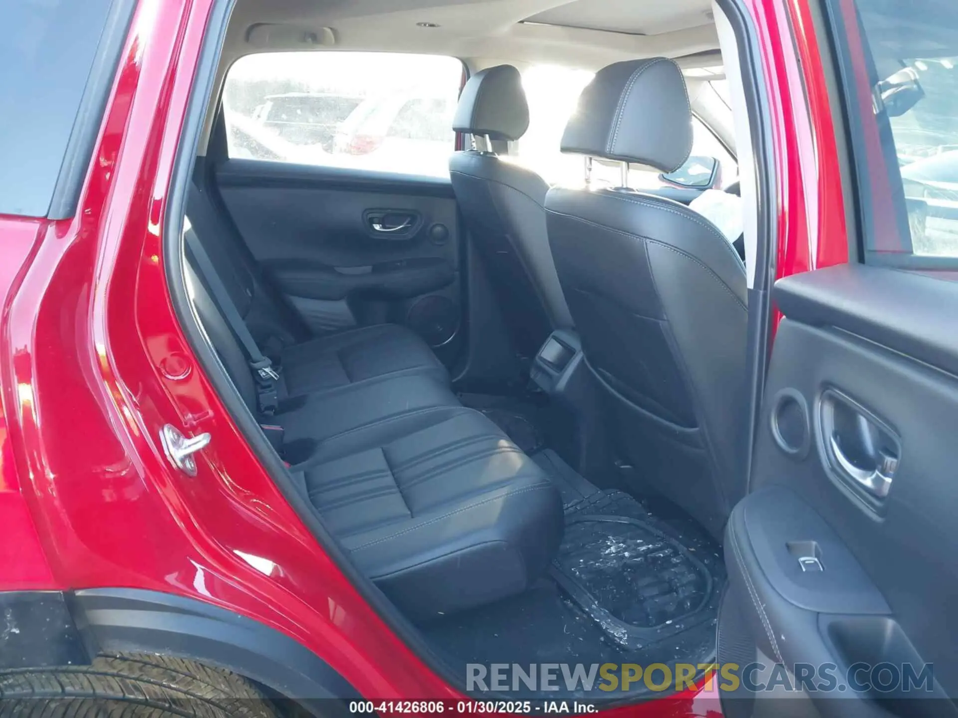8 Photograph of a damaged car 3CZRZ2H77SM718617 HONDA HR-V 2025
