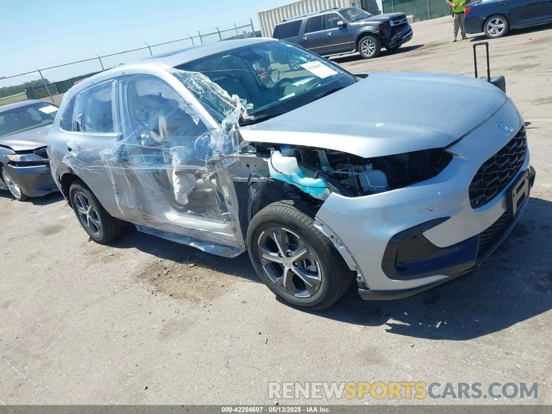 1 Photograph of a damaged car 3CZRZ2H79SM761680 HONDA HR-V 2025
