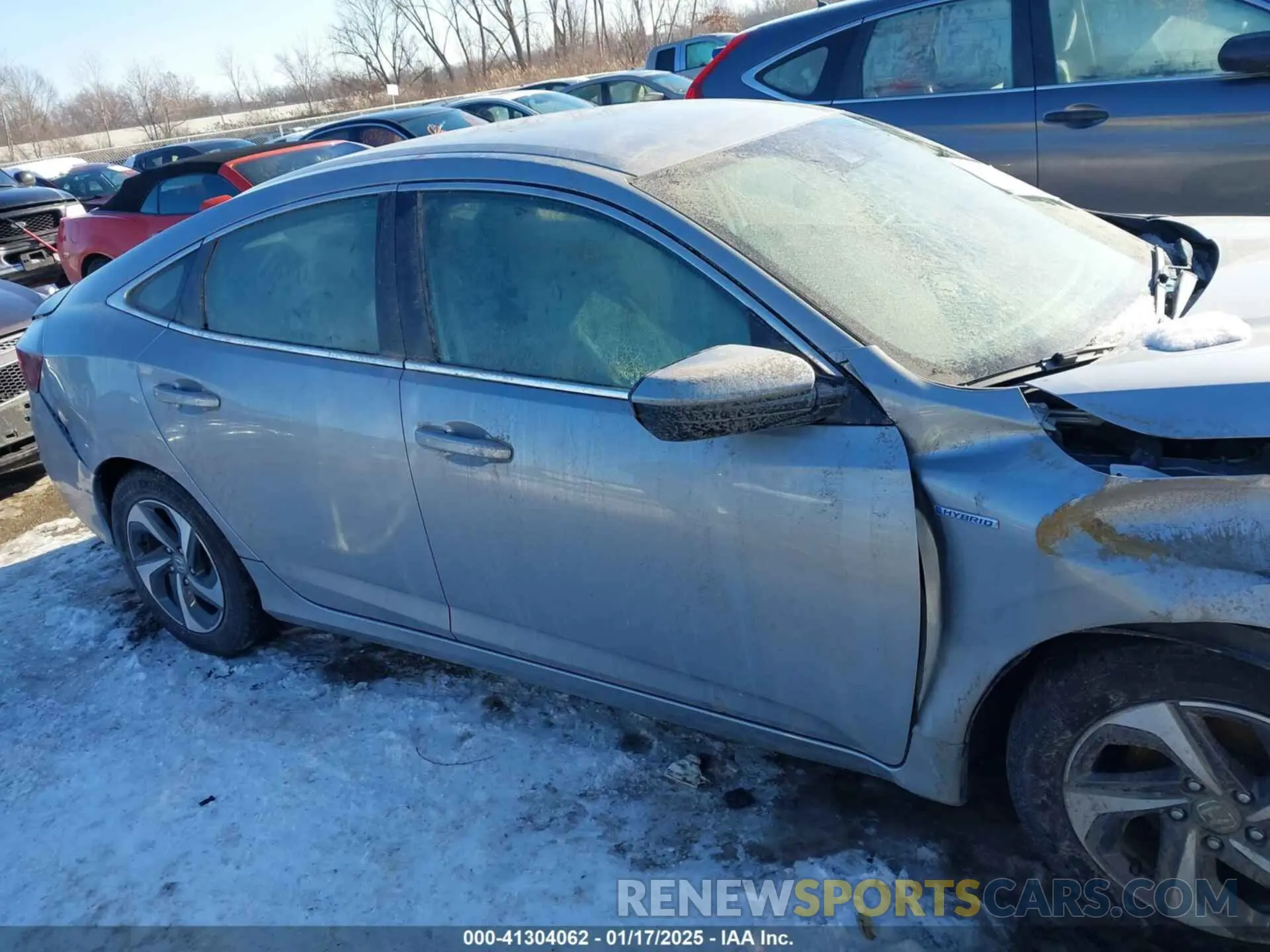 12 Фотография поврежденного автомобиля 19XZE4F11KE021899 HONDA INSIGHT 2019