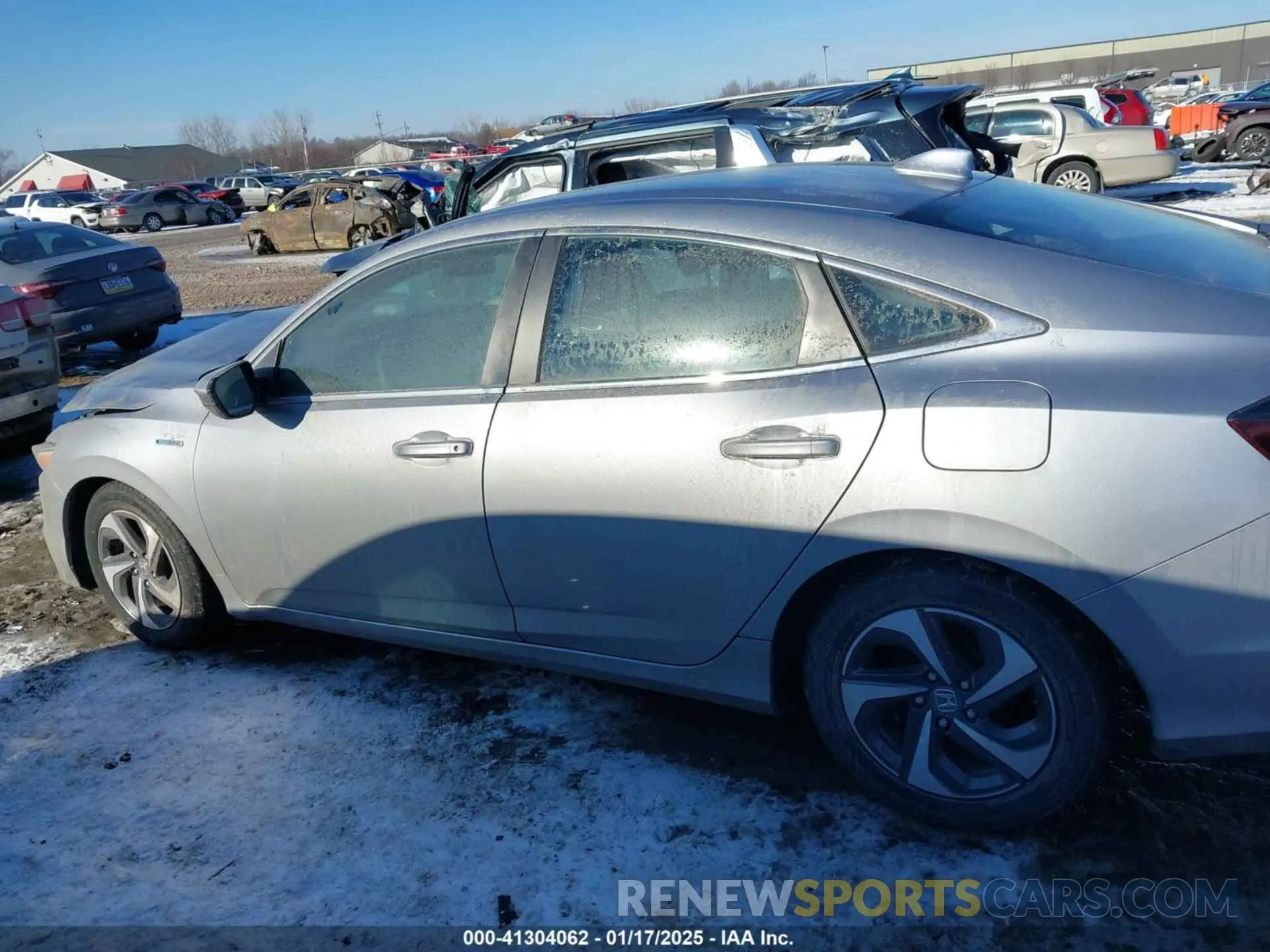 13 Фотография поврежденного автомобиля 19XZE4F11KE021899 HONDA INSIGHT 2019