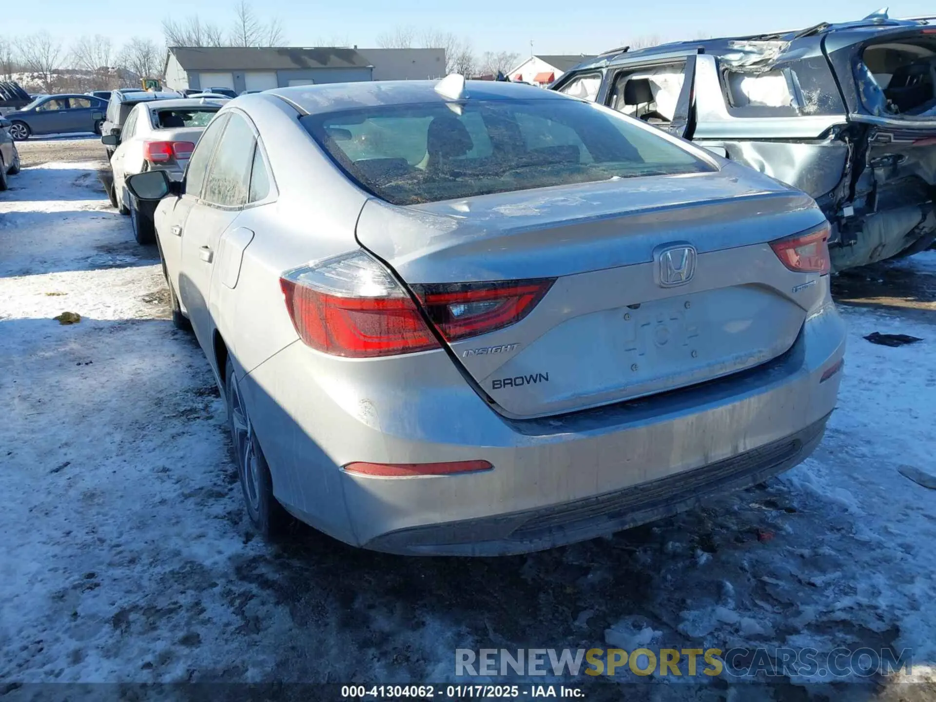 3 Фотография поврежденного автомобиля 19XZE4F11KE021899 HONDA INSIGHT 2019