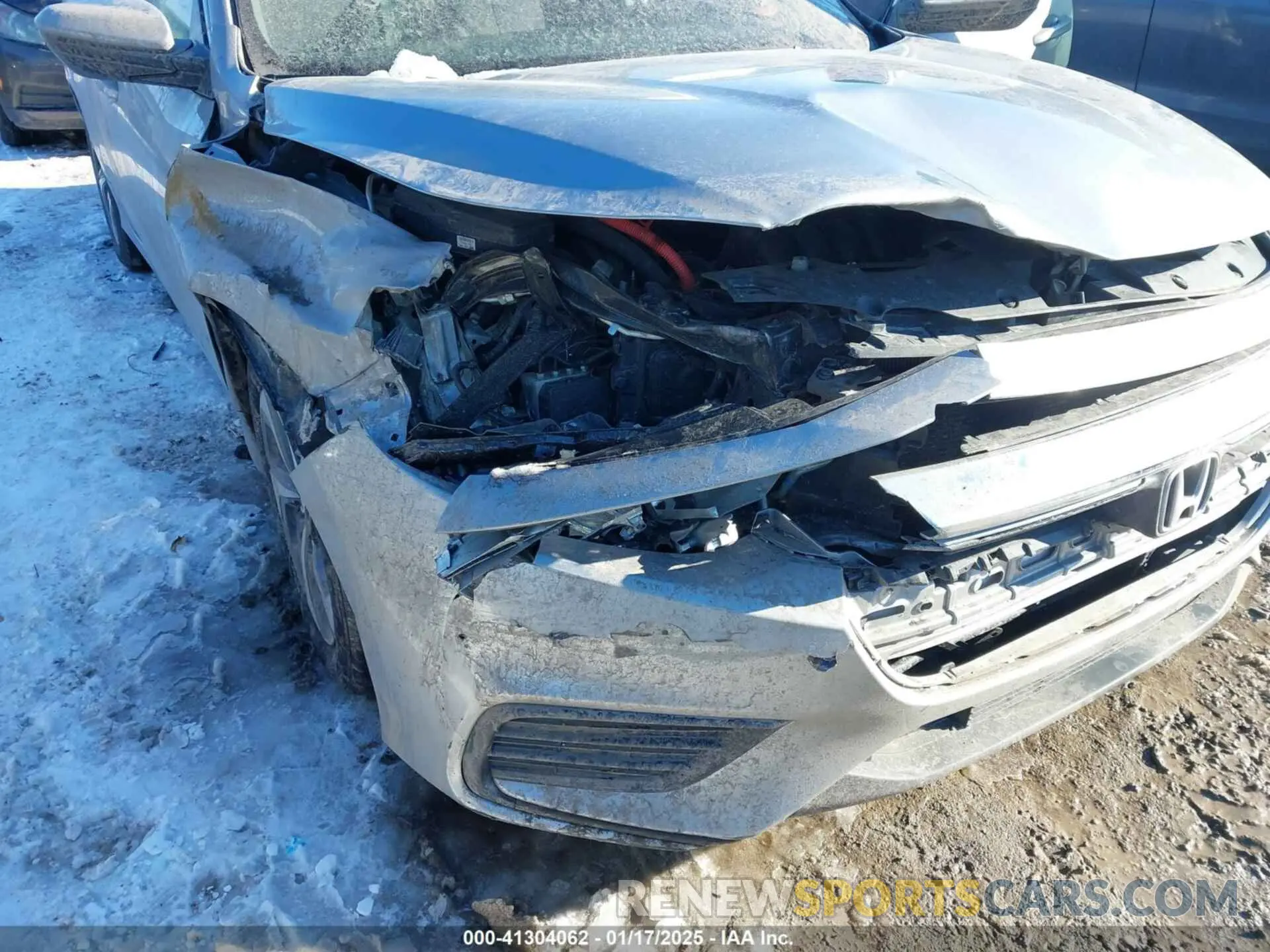 6 Фотография поврежденного автомобиля 19XZE4F11KE021899 HONDA INSIGHT 2019