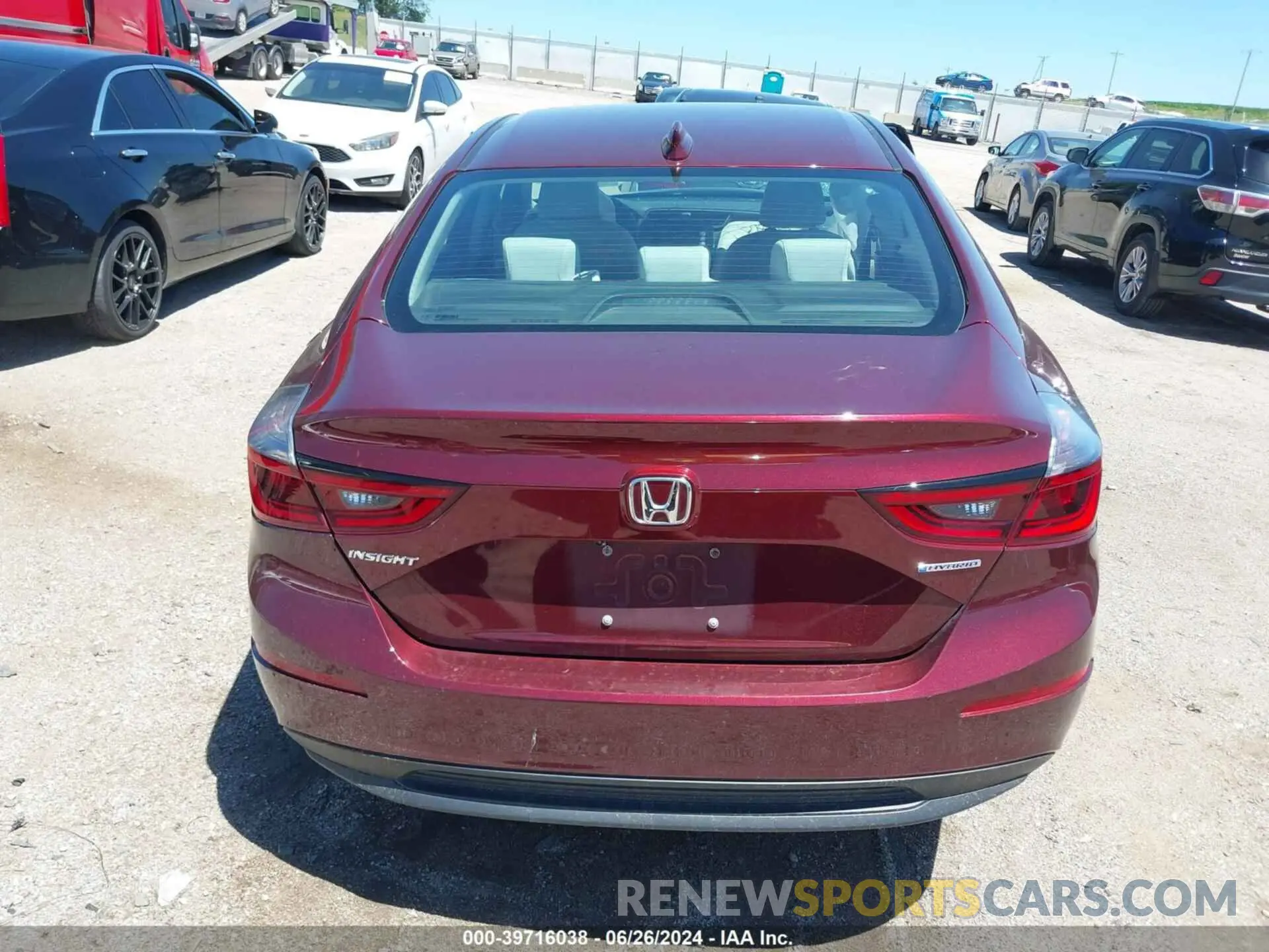 16 Фотография поврежденного автомобиля 19XZE4F12KE017411 HONDA INSIGHT 2019