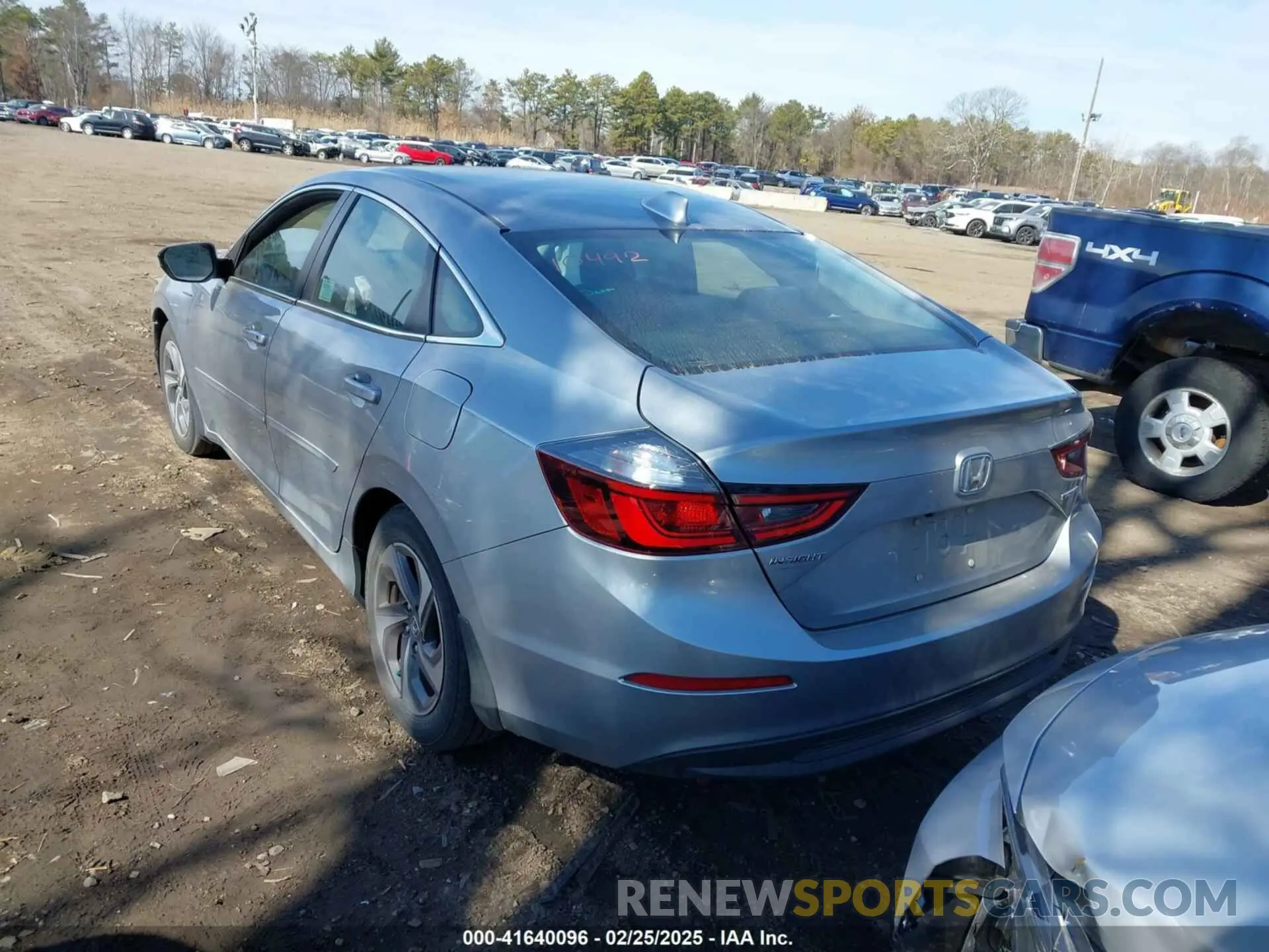 16 Фотография поврежденного автомобиля 19XZE4F14KE013196 HONDA INSIGHT 2019
