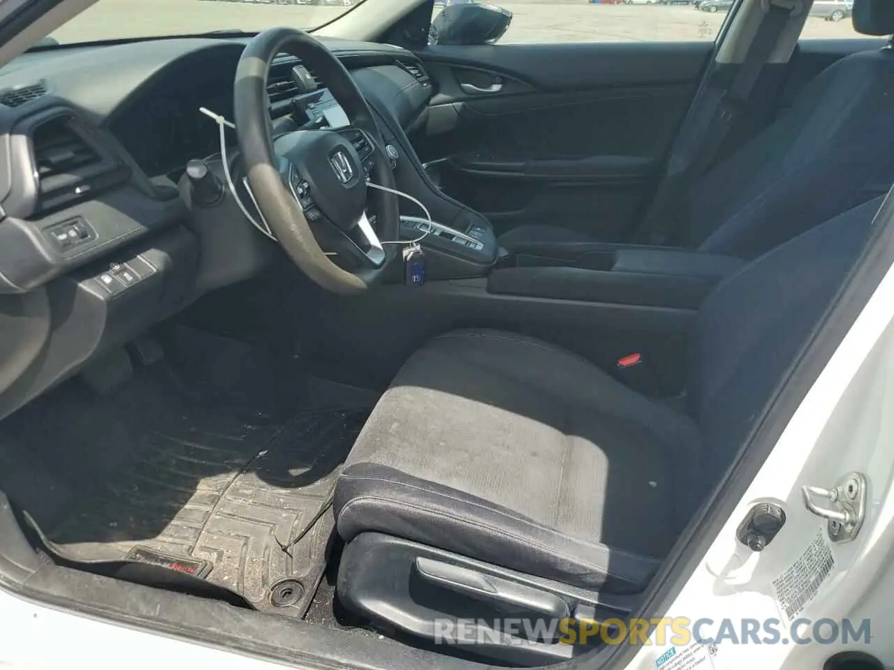 7 Photograph of a damaged car 19XZE4F15KE014079 HONDA INSIGHT 2019