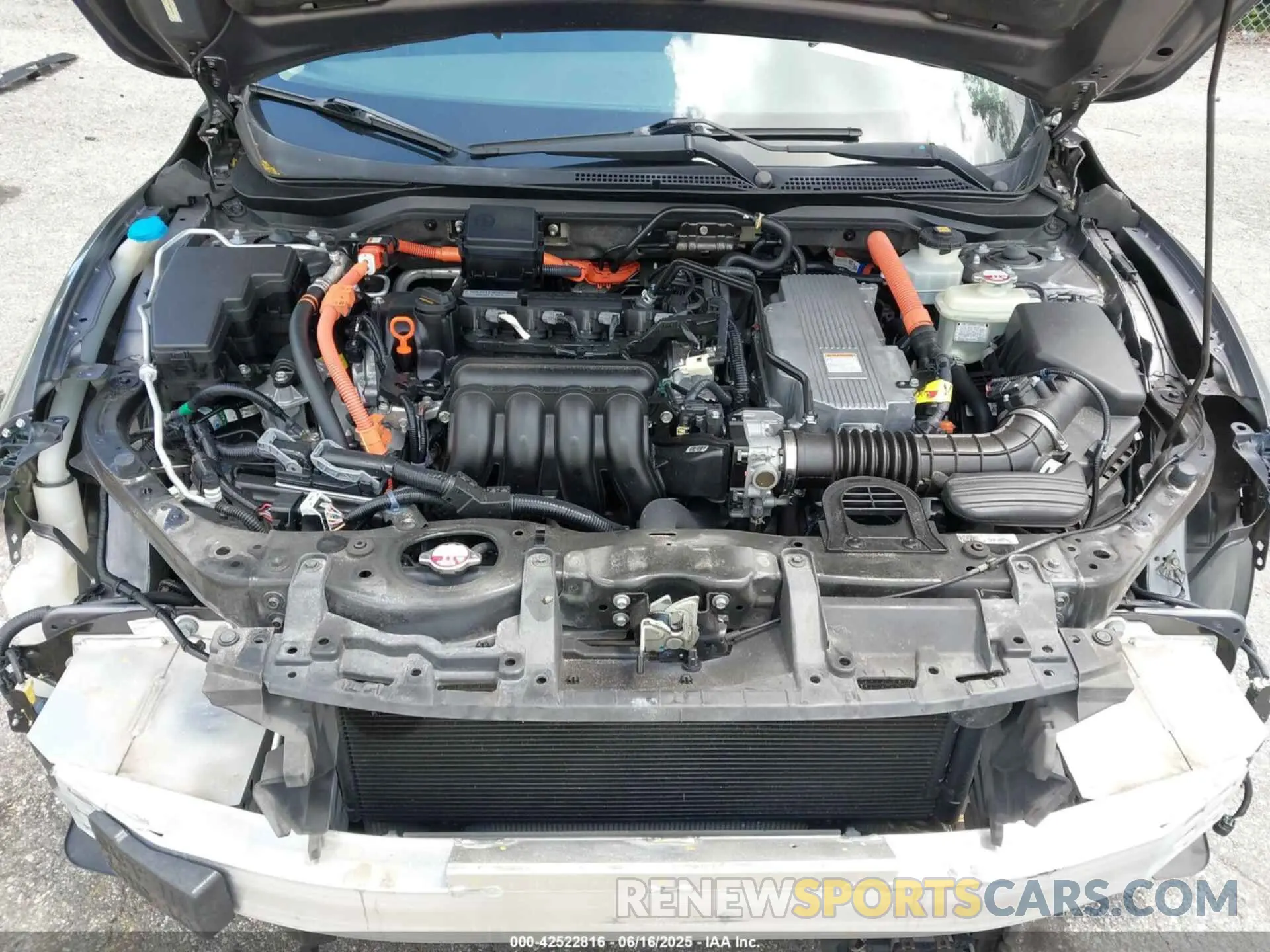 10 Photograph of a damaged car 19XZE4F18KE011810 HONDA INSIGHT 2019