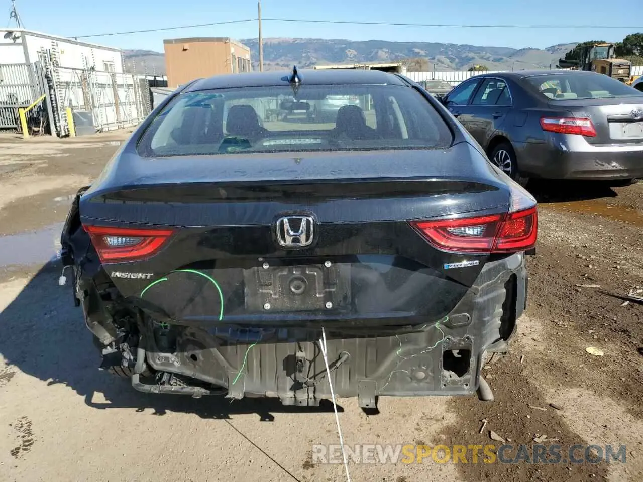 6 Photograph of a damaged car 19XZE4F19KE019060 HONDA INSIGHT 2019